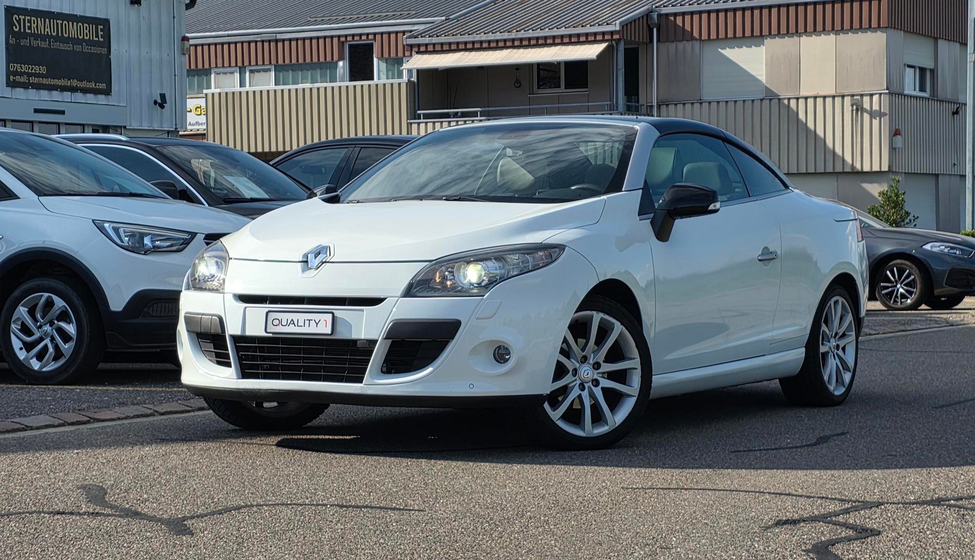 RENAULT Mégane CC 2.0 16V Dynamique CVT-image-3