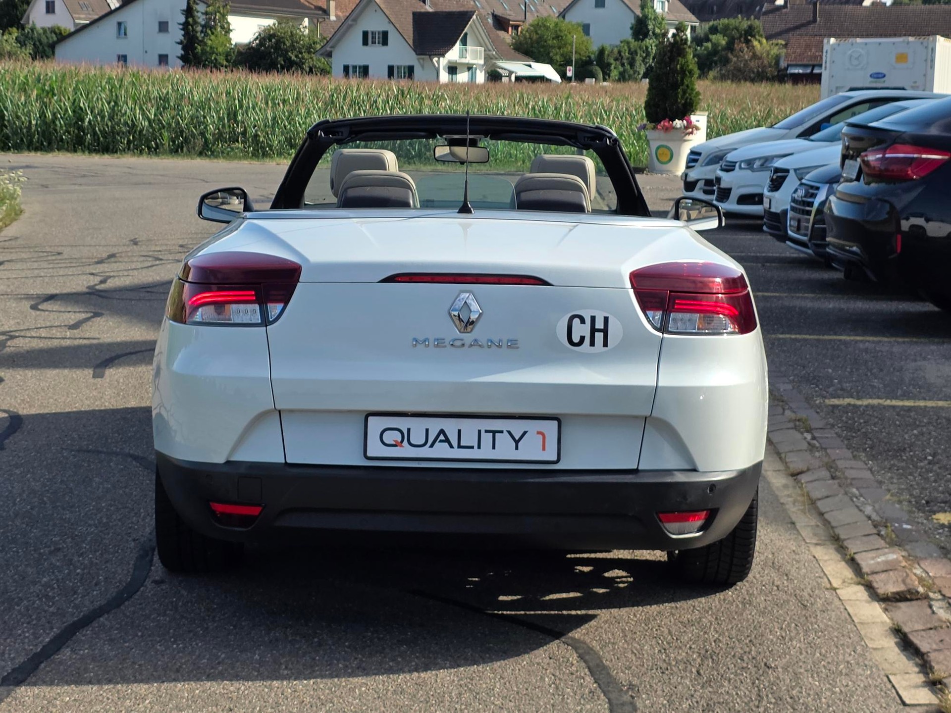 RENAULT Mégane CC 2.0 16V Dynamique CVT-image-9