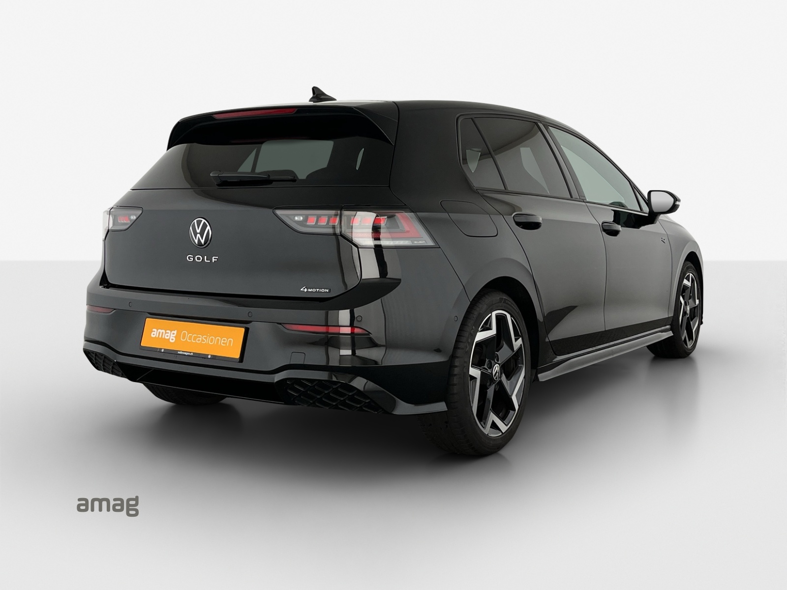 VW Golf 2.0 TSI R-Line DSG 4 Motion-image-4