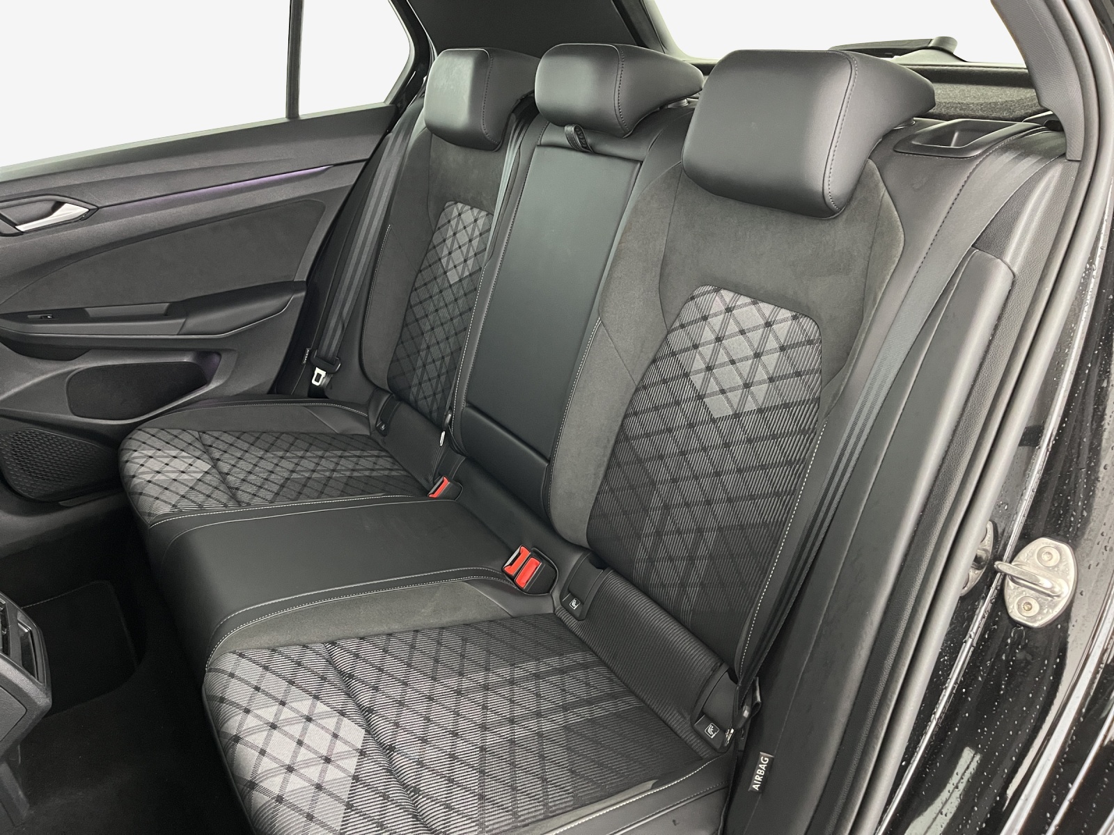 VW Golf 2.0 TSI R-Line DSG 4 Motion-image-11