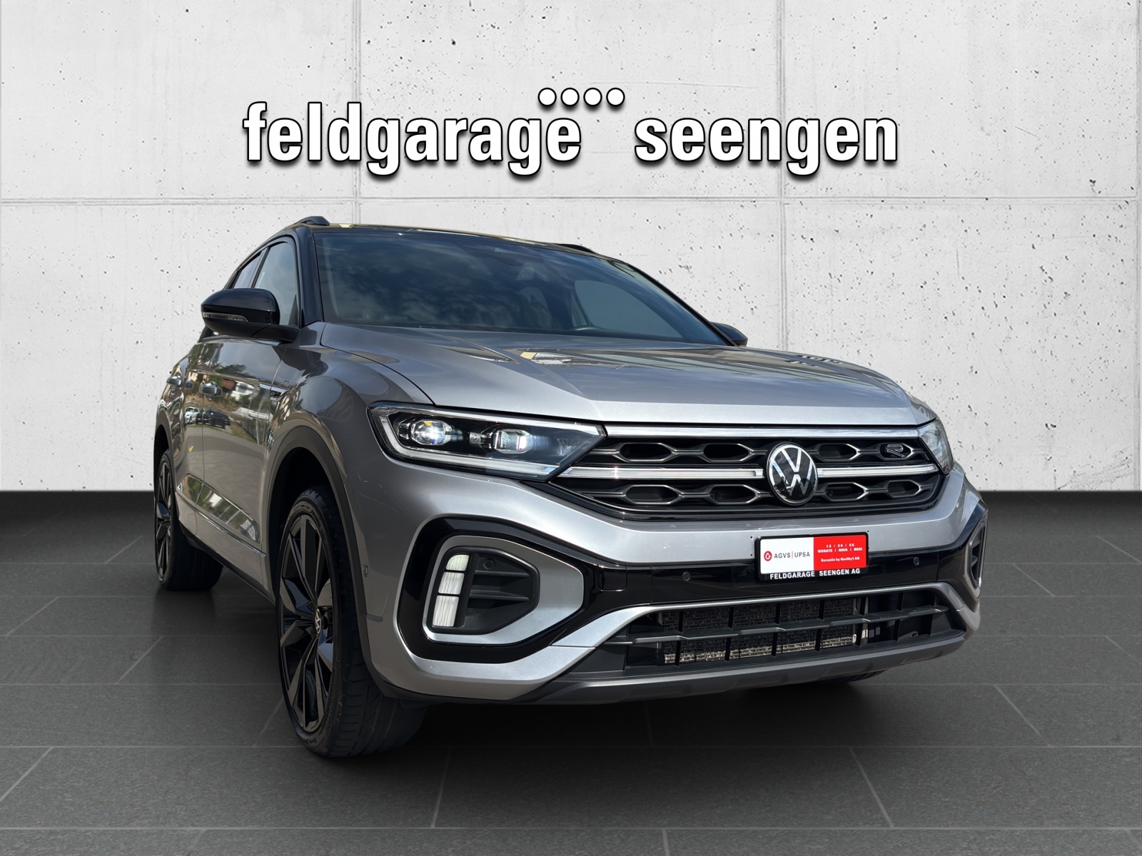 VW T-Roc 2.0 TSI R-Line DSG 4Motion mit AHK, Standheizung, Leder mit Memory-showroom-element-2