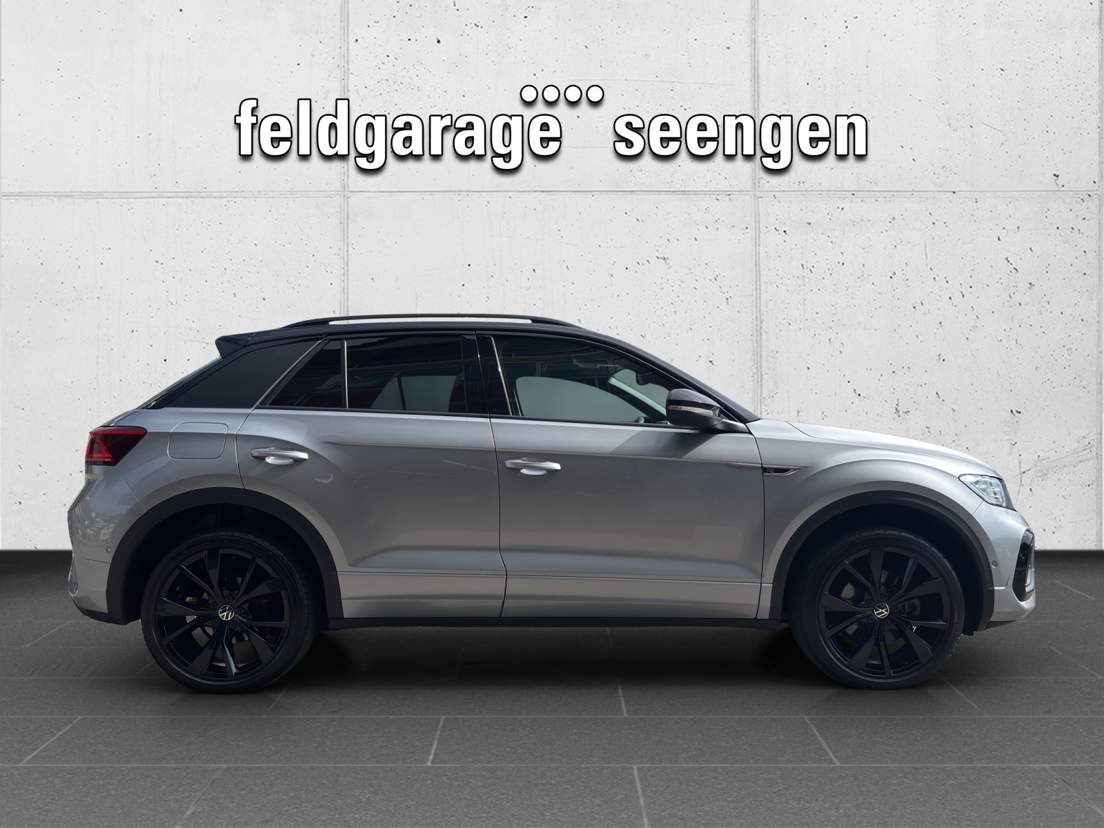 VW T-Roc 2.0 TSI R-Line DSG 4Motion mit AHK, Standheizung, Leder mit Memory-showroom-element-3