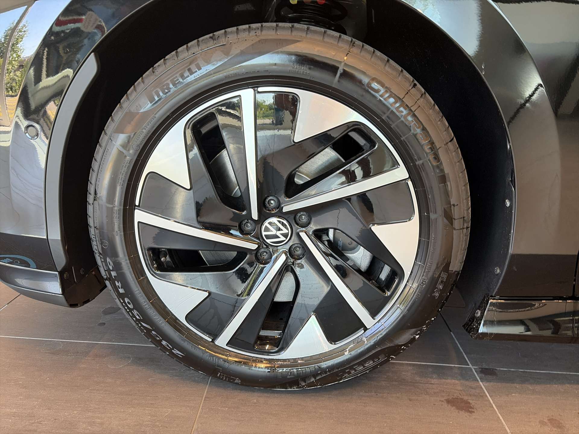 VW ID.7 Tourer Limited Edition 77kWh 285PS Automat-image-7