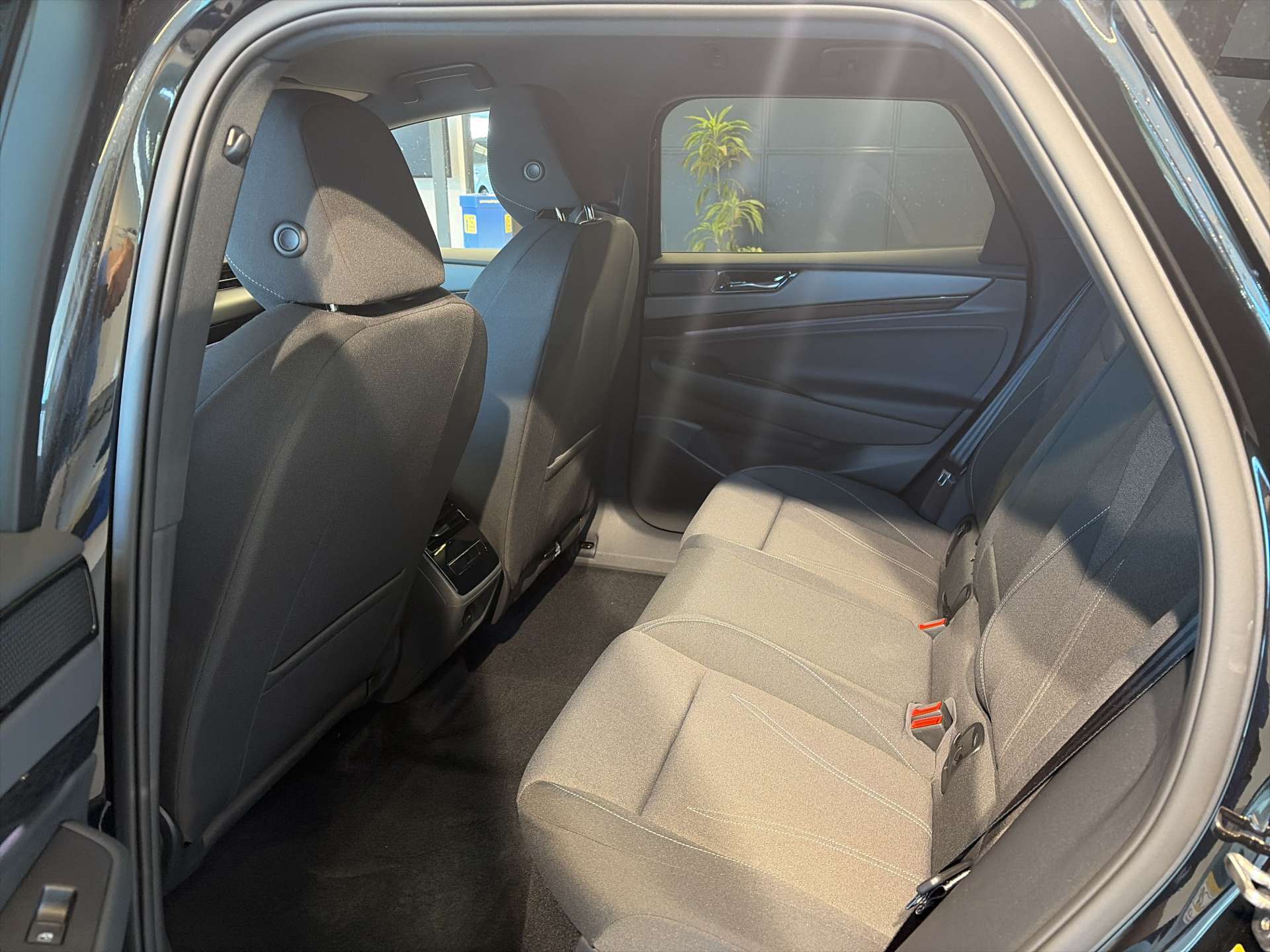 VW ID.7 Tourer Limited Edition 77kWh 285PS Automat-image-6