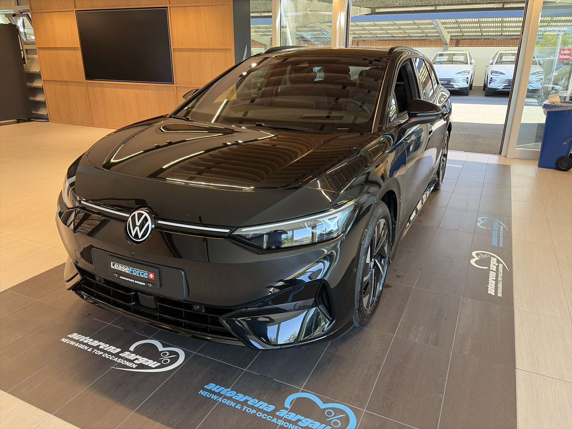 VW ID.7 Tourer Limited Edition 77kWh 285PS Automat-image-0