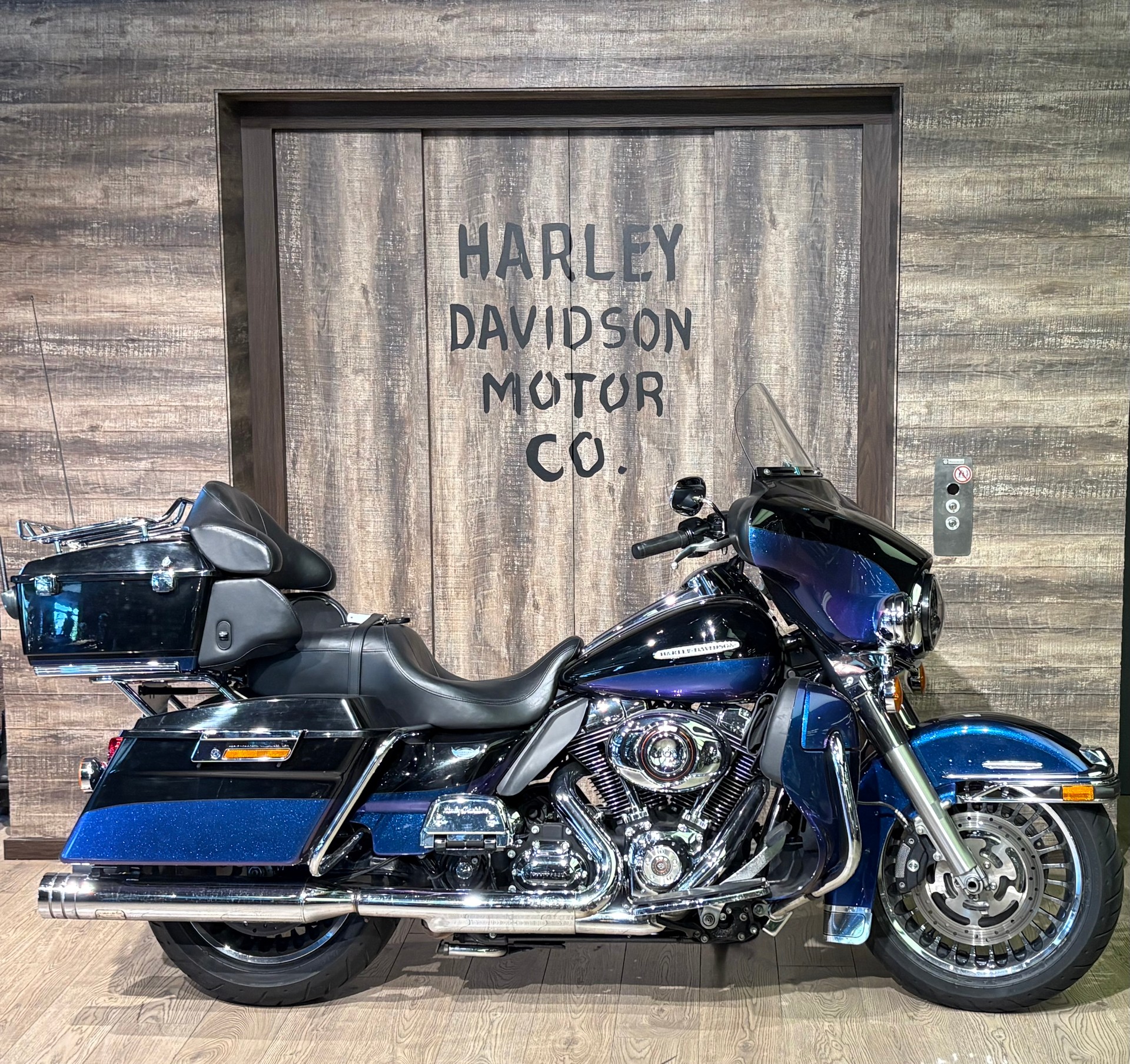 HARLEY-DAVIDSON FLHTK Electra Glide Ultra Limited