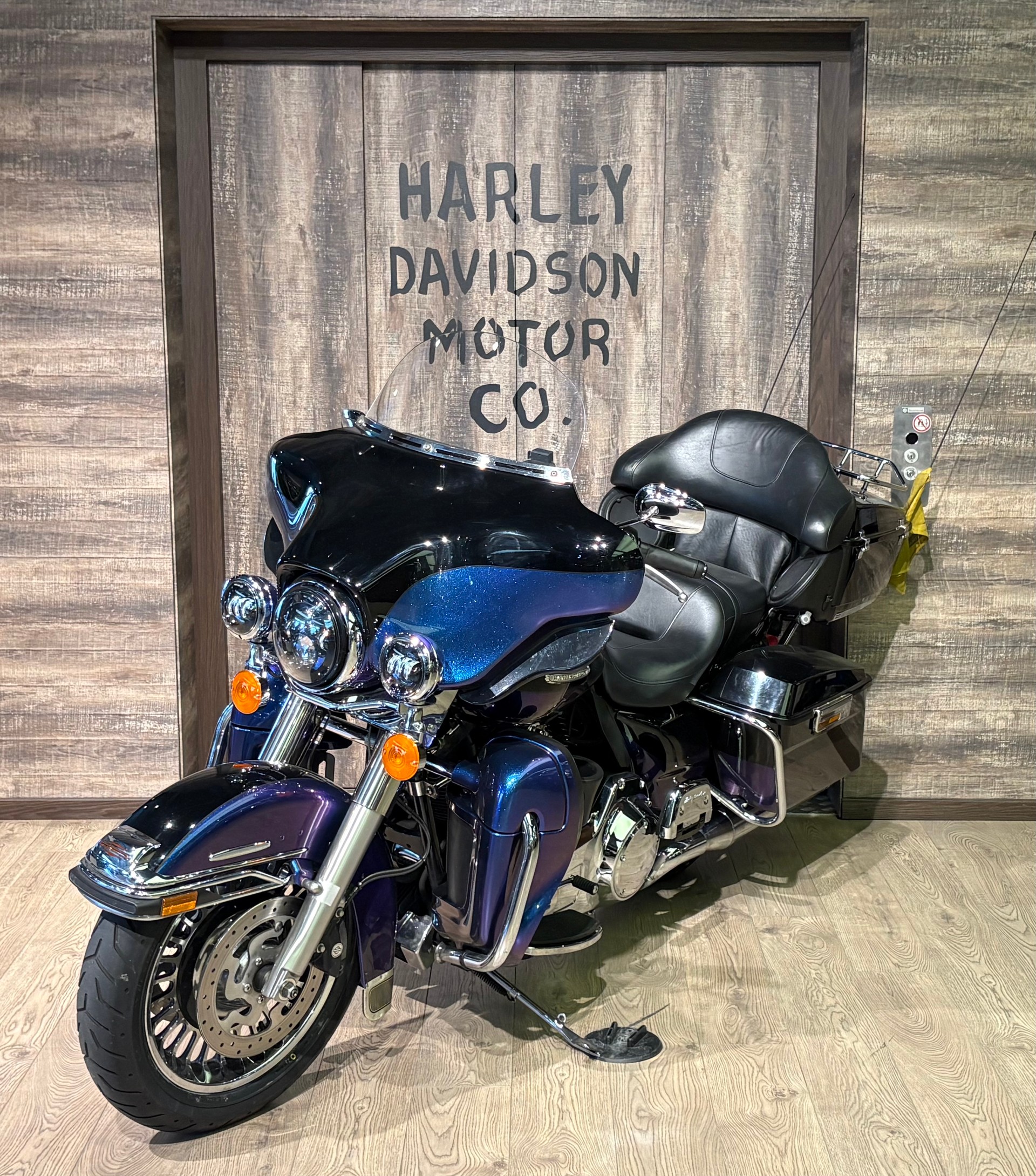 HARLEY-DAVIDSON FLHTK Electra Glide Ultra Limited-showroom-element-2