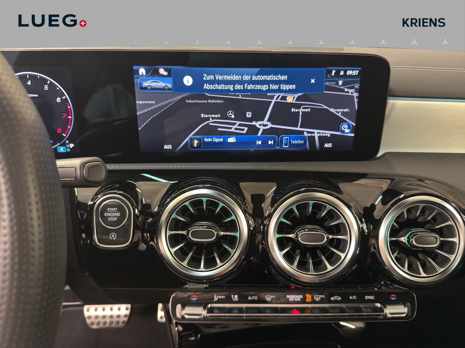 MERCEDES-BENZ CLA 200 - AMG / DISTRONIC / 360 Grad Kamera / Panorama-Dach-image-10