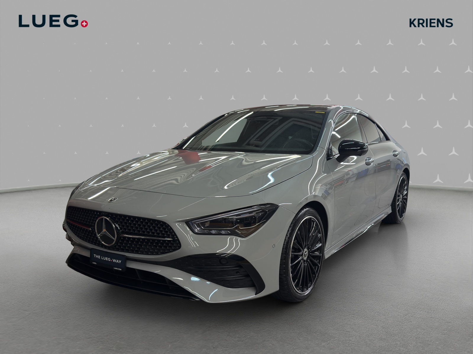 MERCEDES-BENZ CLA 200 - AMG / DISTRONIC / 360 Grad Kamera / Panorama-Dach-image-0