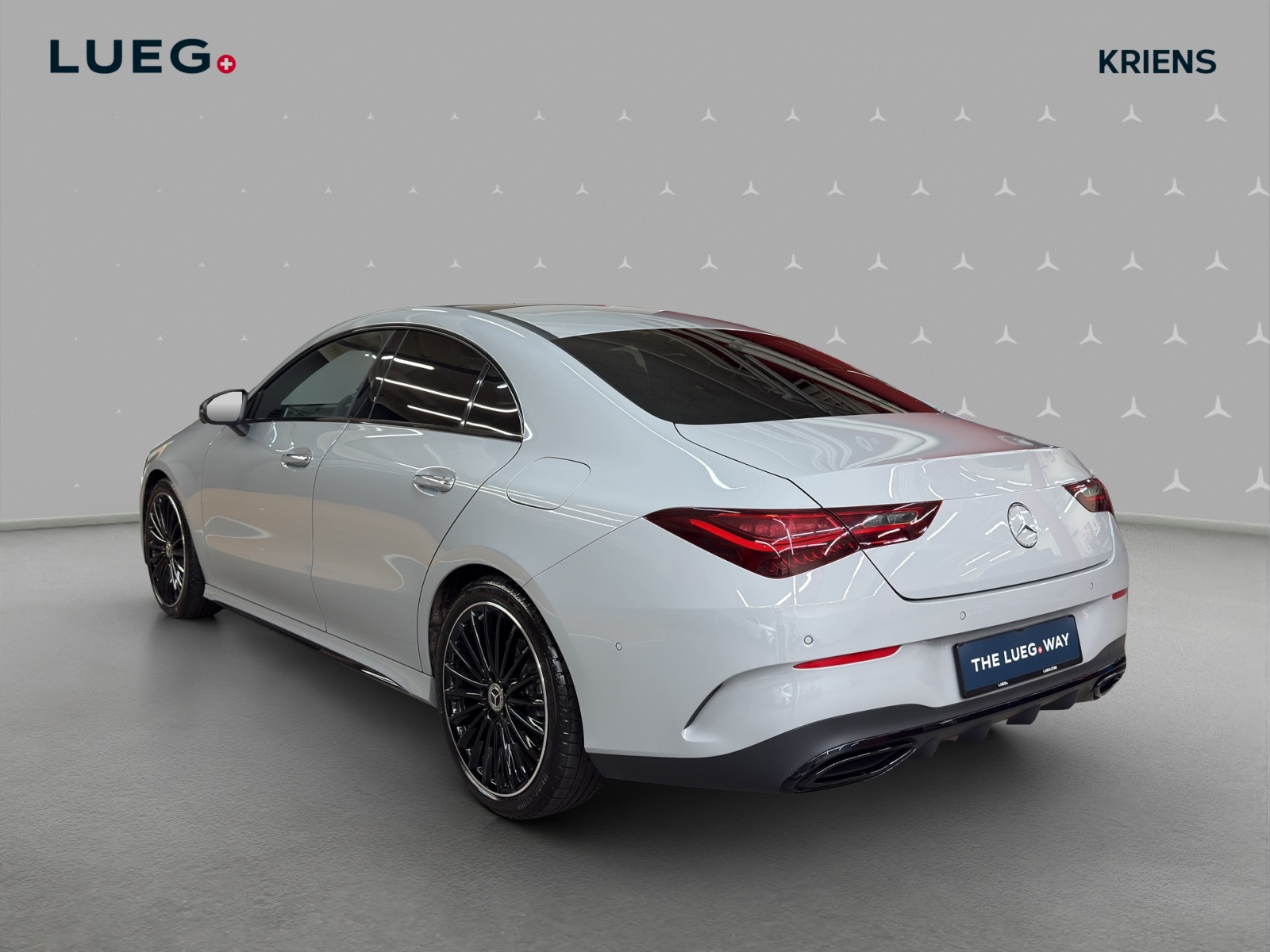 MERCEDES-BENZ CLA 200 - AMG / DISTRONIC / 360 Grad Kamera / Panorama-Dach-image-2