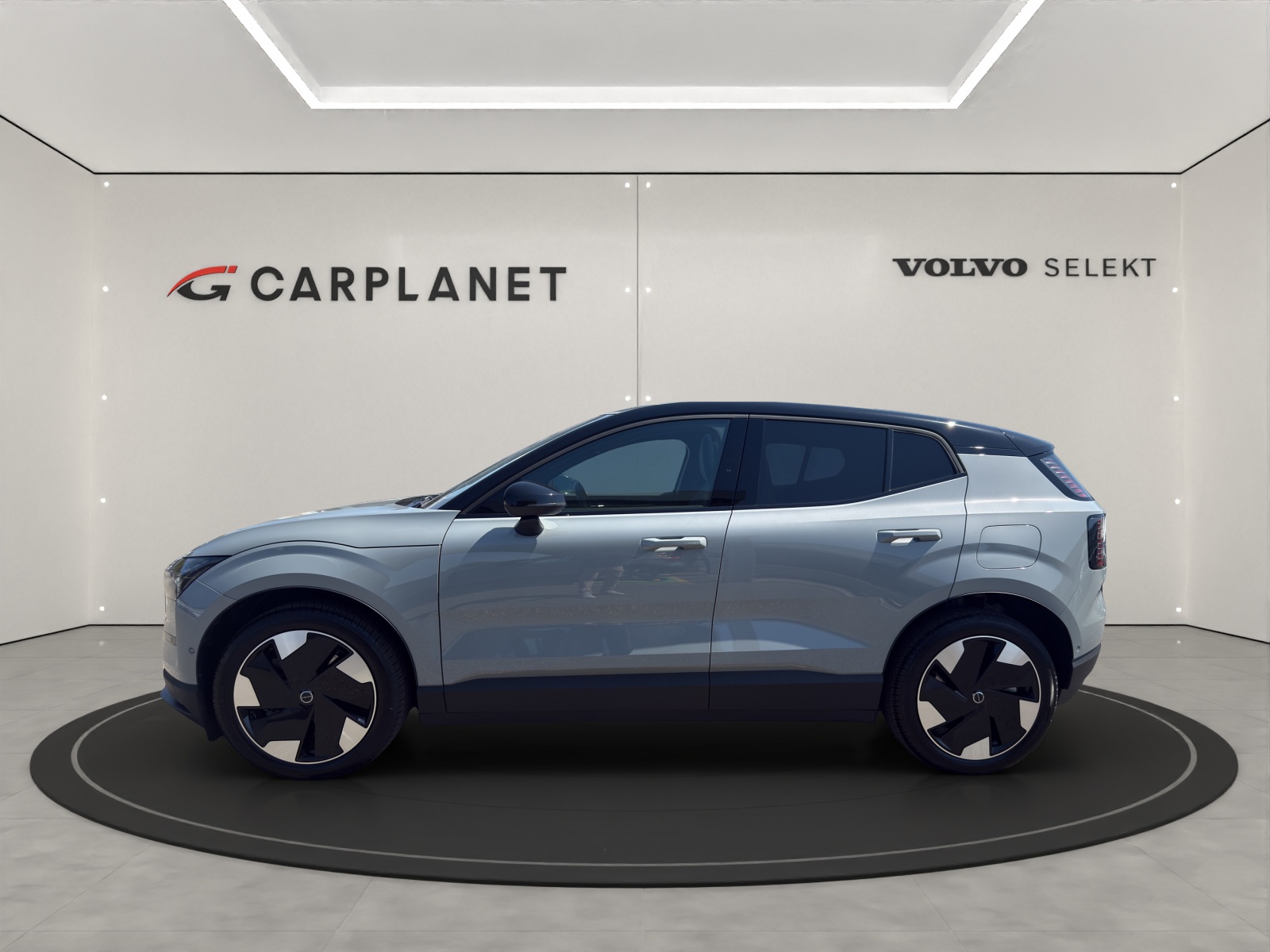 VOLVO EX30 E60 Twin Ultra Performance AWD-image-2