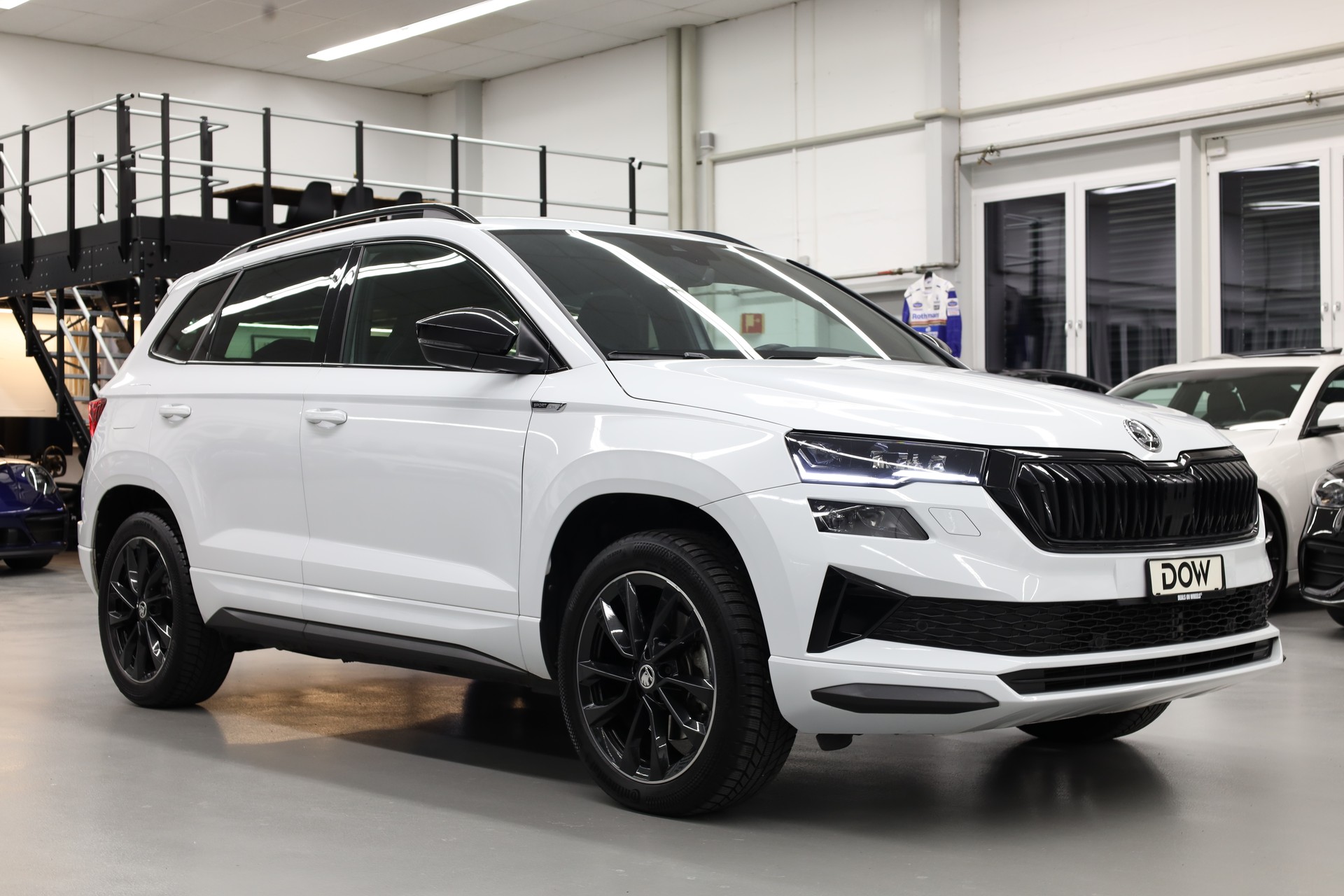 SKODA Karoq 2.0 TSI SportLine 4x4 DSG-showroom-element-1