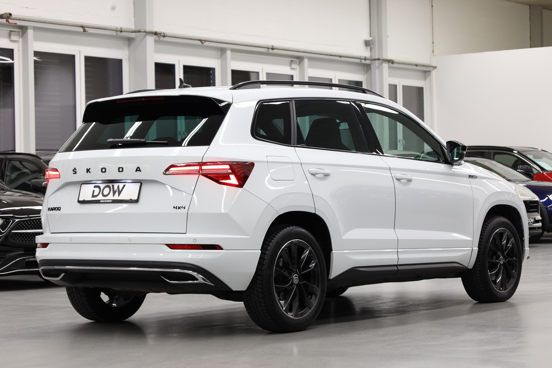SKODA Karoq 2.0 TSI SportLine 4x4 DSG-image-6