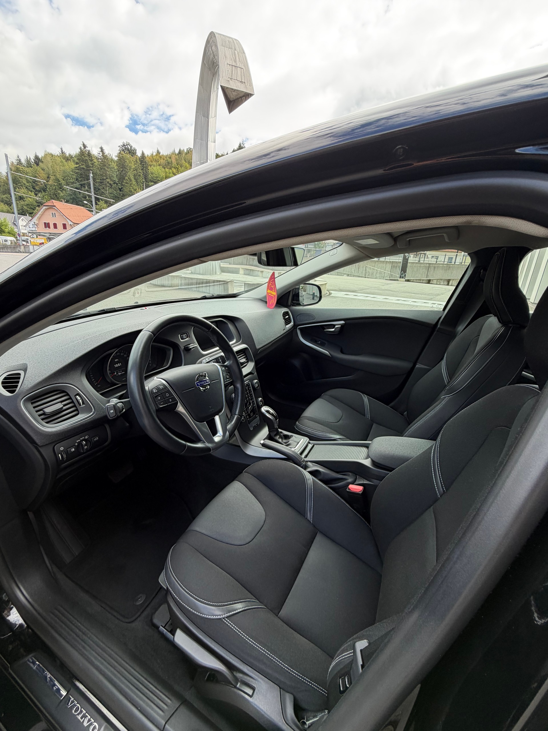 VOLVO V40 D2 Powershift-image-8