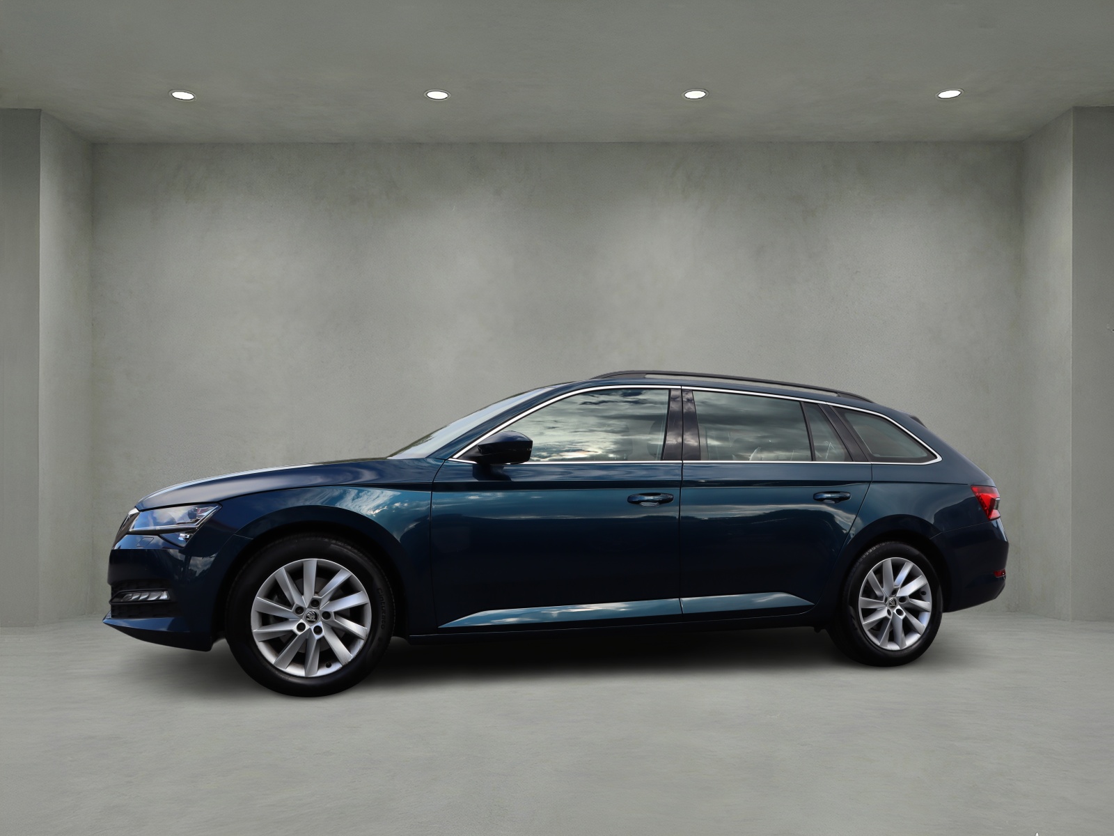 SKODA Superb Combi 2.0 TDi Ambition DSG-image-7