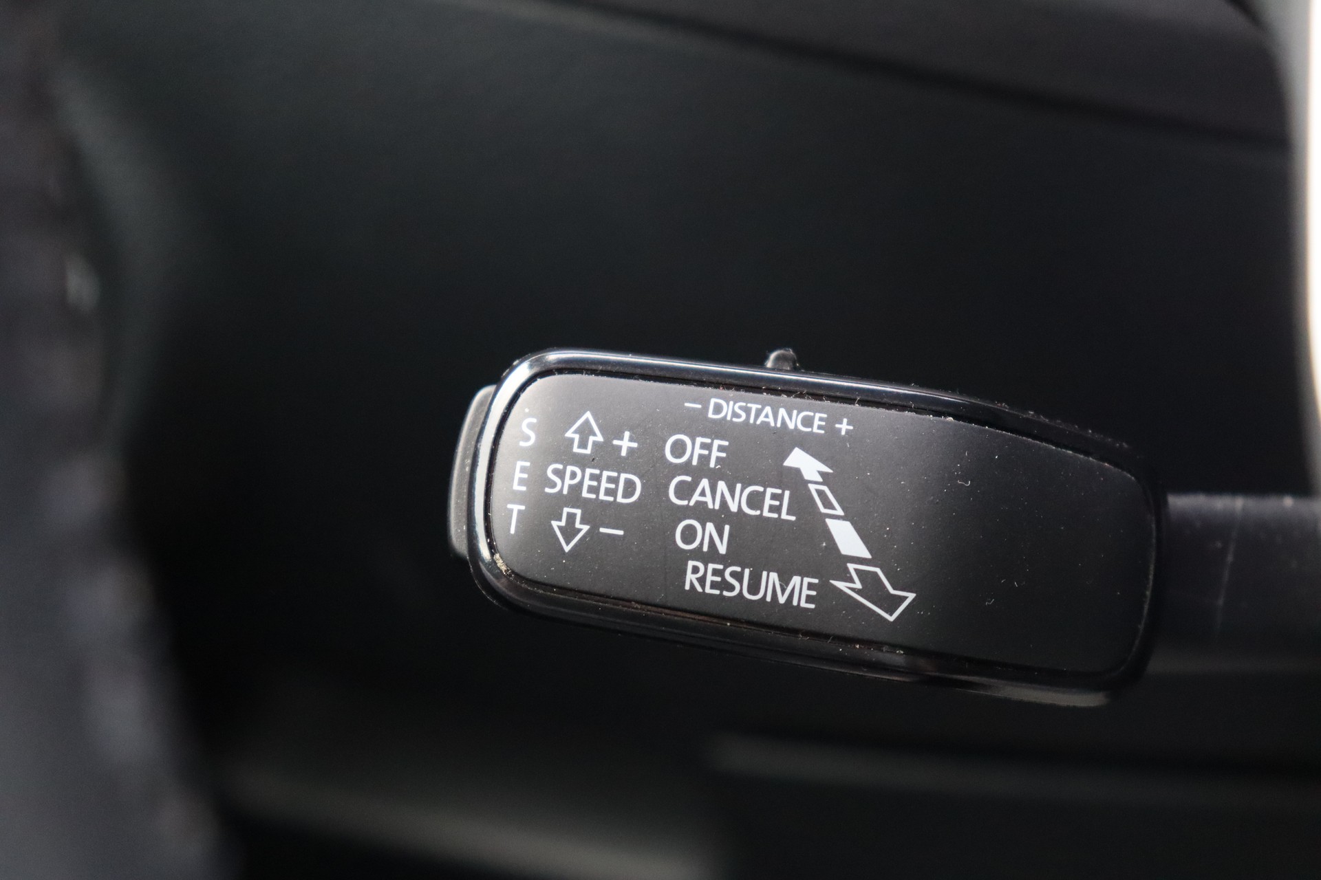SKODA Superb Combi 2.0 TDi Ambition DSG-image-18