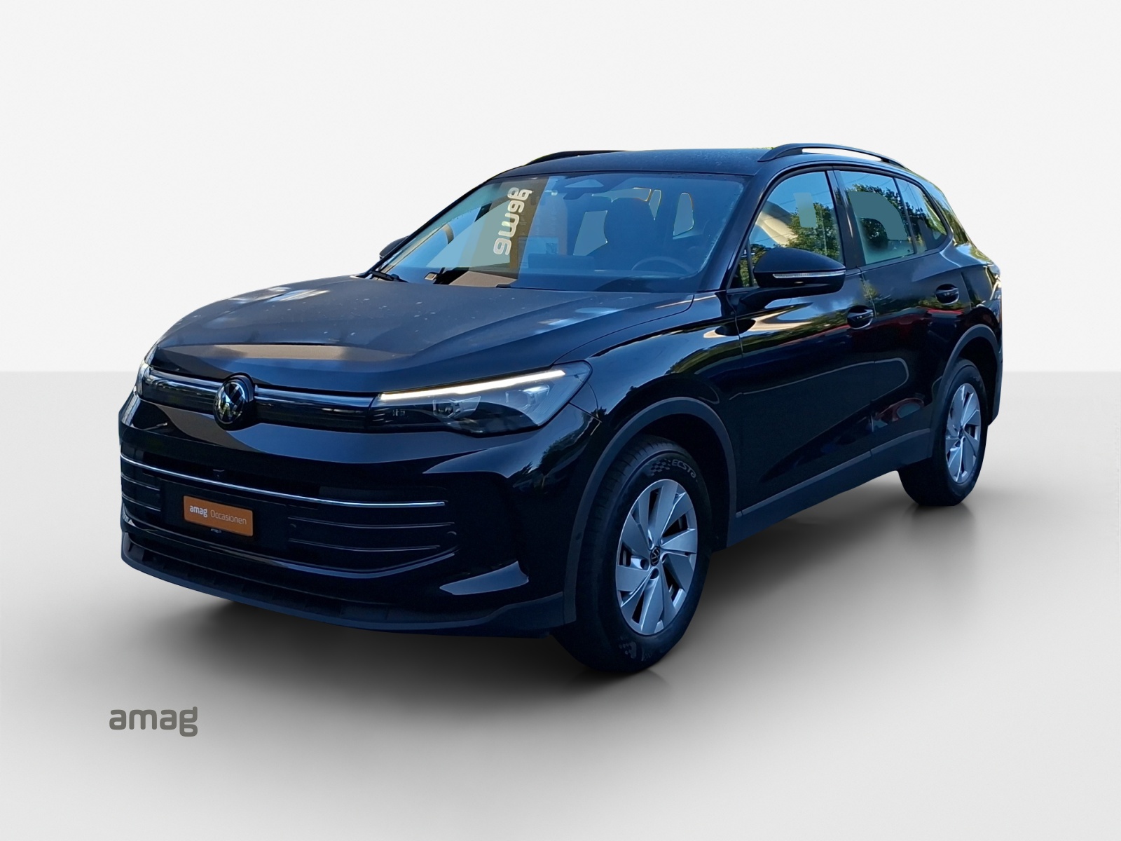 VW Tiguan 2.0 TSI DSG Life 4Motion-image-0