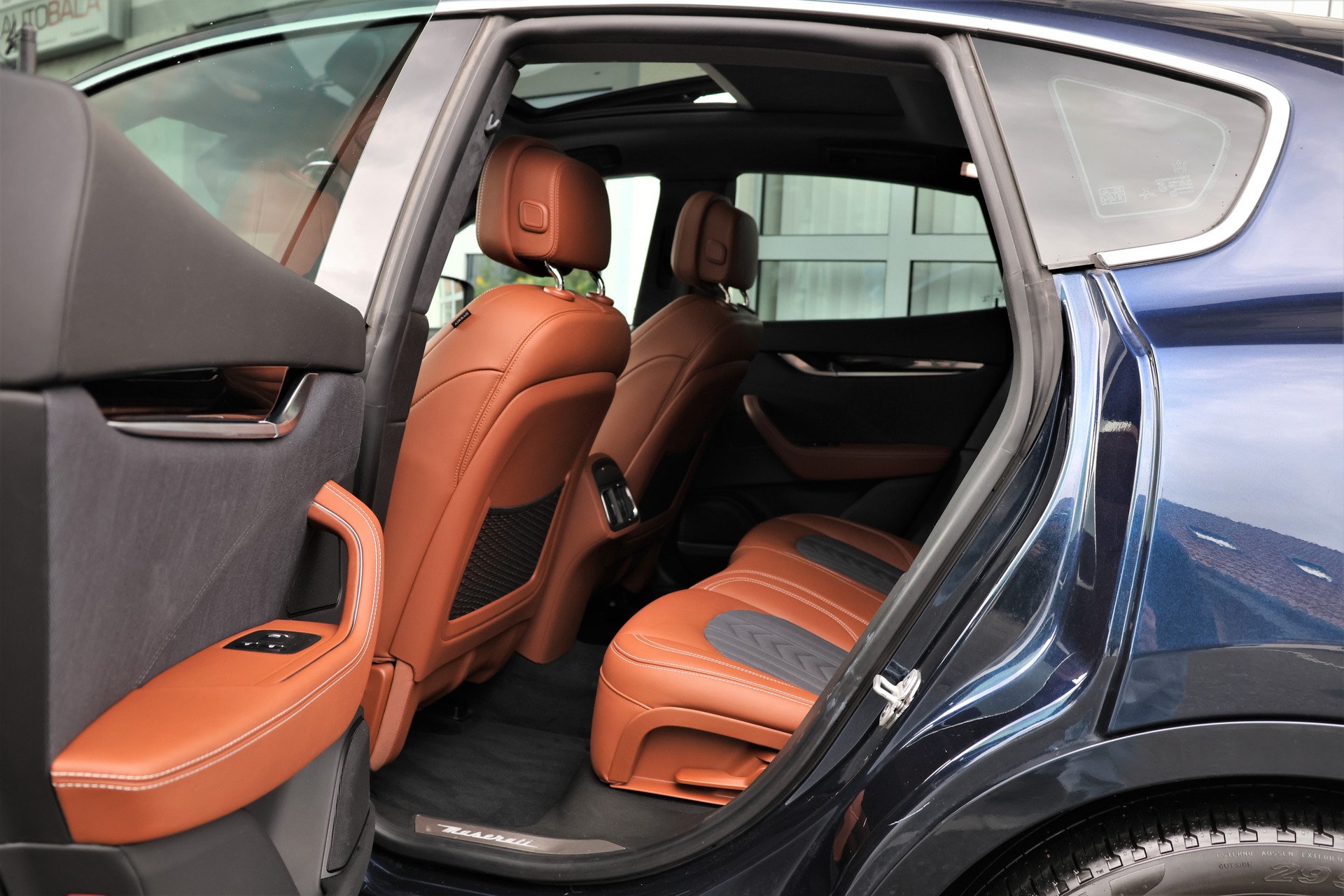 MASERATI Levante D 3.0V6 GranLusso-image-12