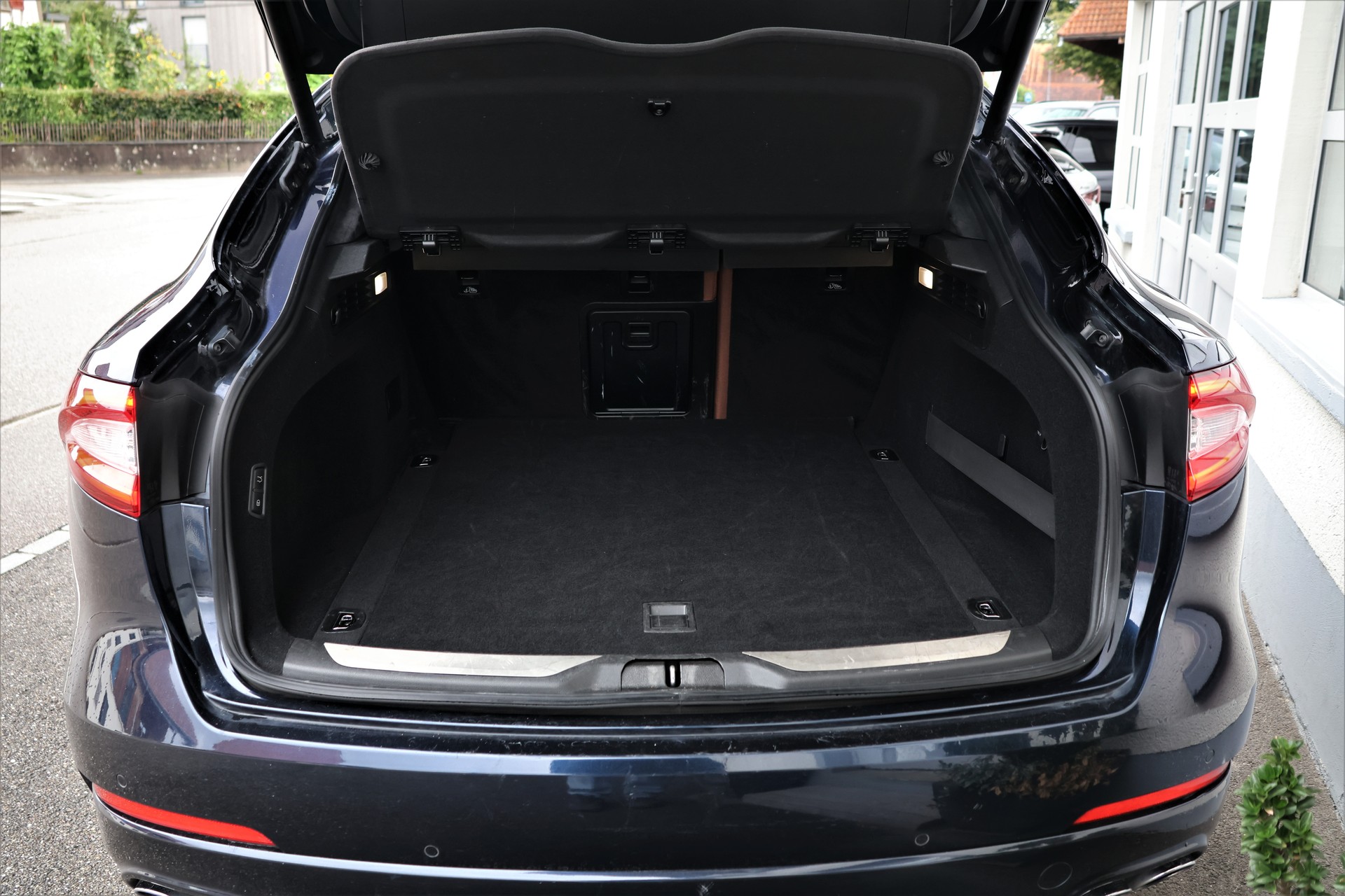 MASERATI Levante D 3.0V6 GranLusso-image-17