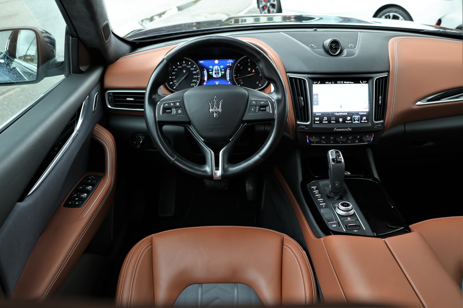 MASERATI Levante D 3.0V6 GranLusso-image-13