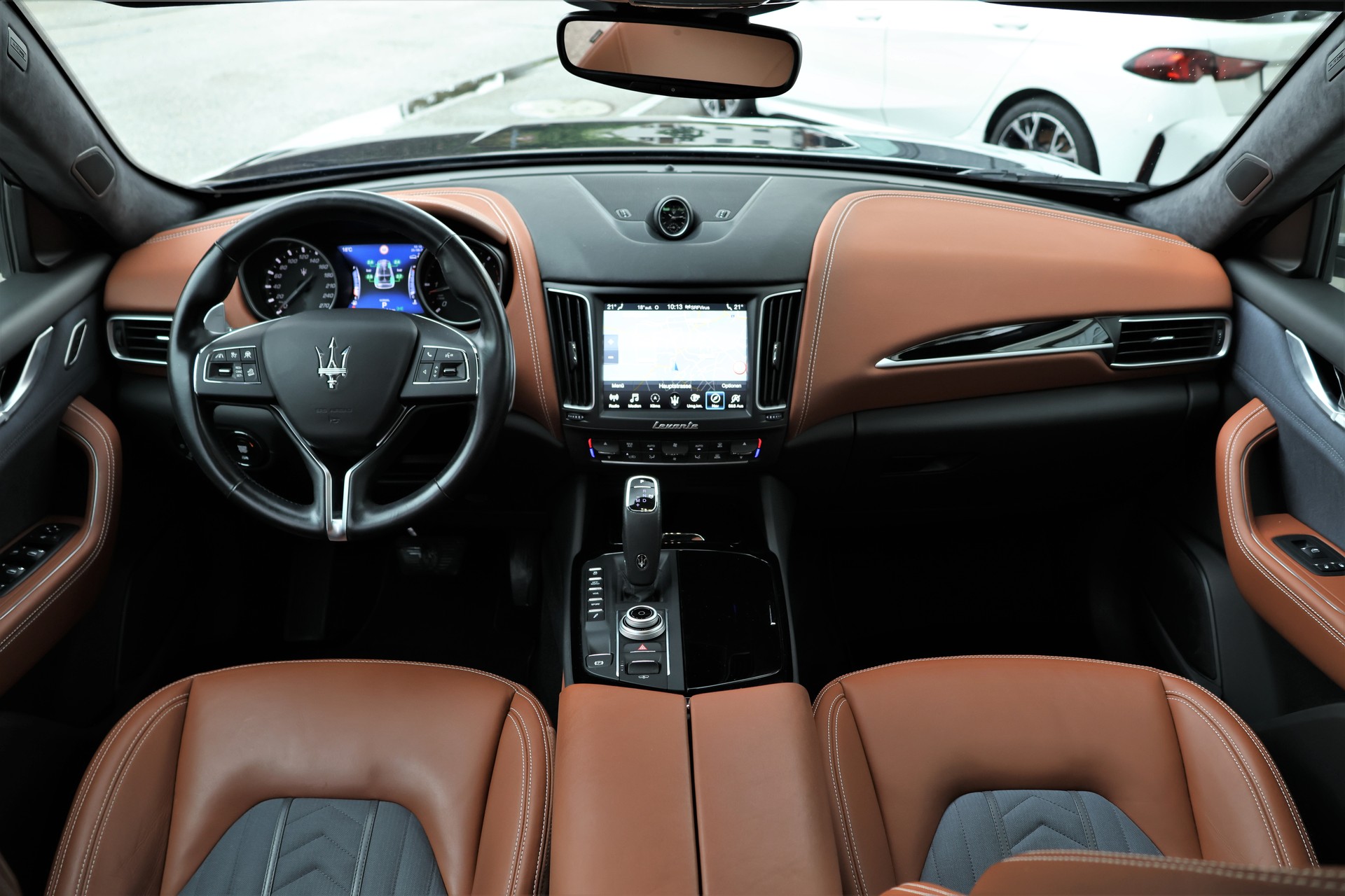 MASERATI Levante D 3.0V6 GranLusso-image-15
