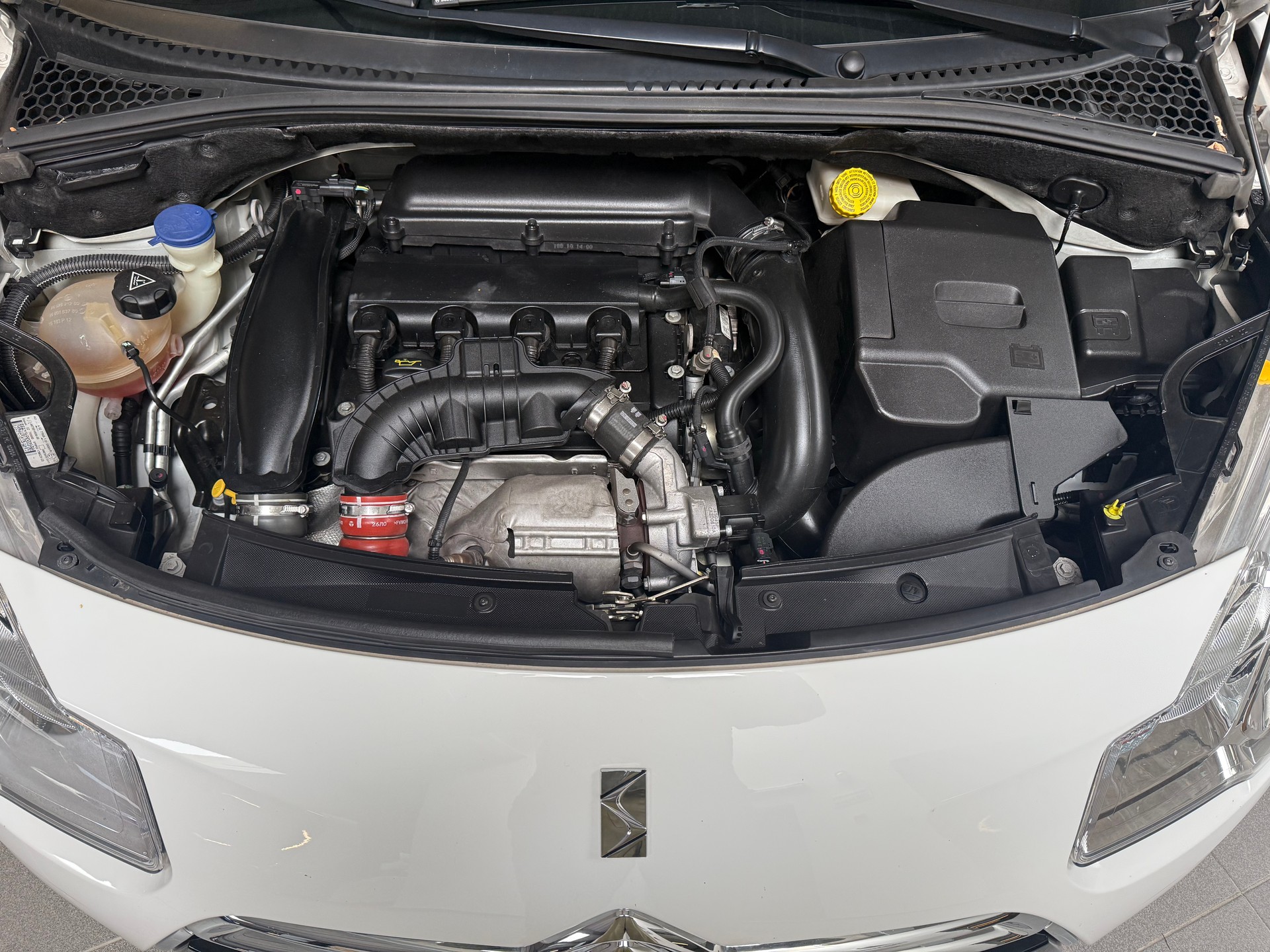 DS AUTOMOBILES DS3 1.6 THP Sport Chic-image-15