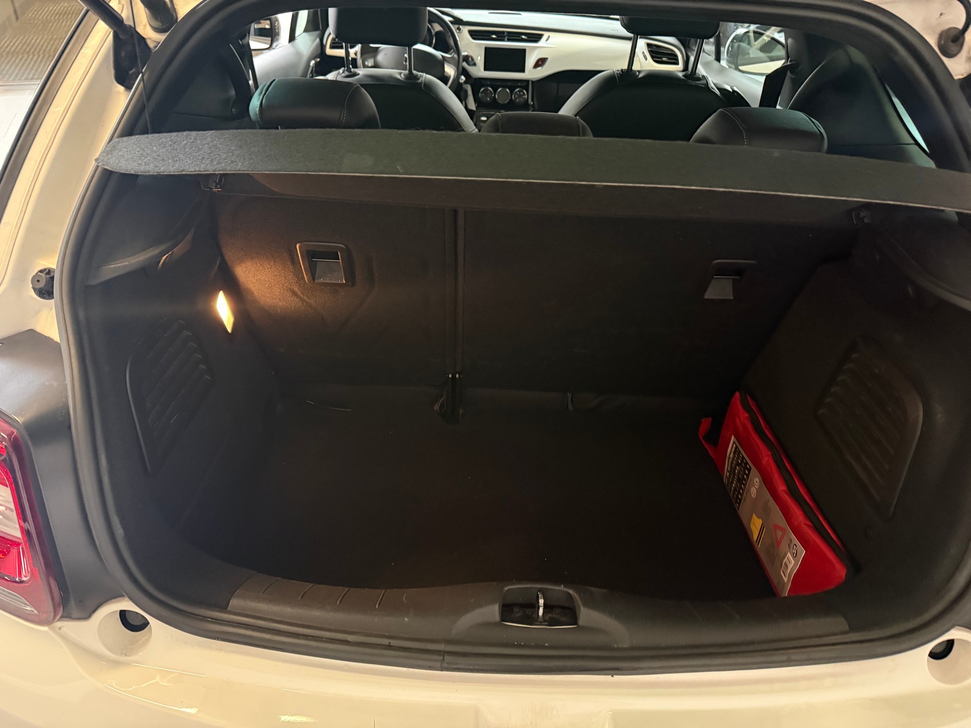 DS AUTOMOBILES DS3 1.6 THP Sport Chic-image-9