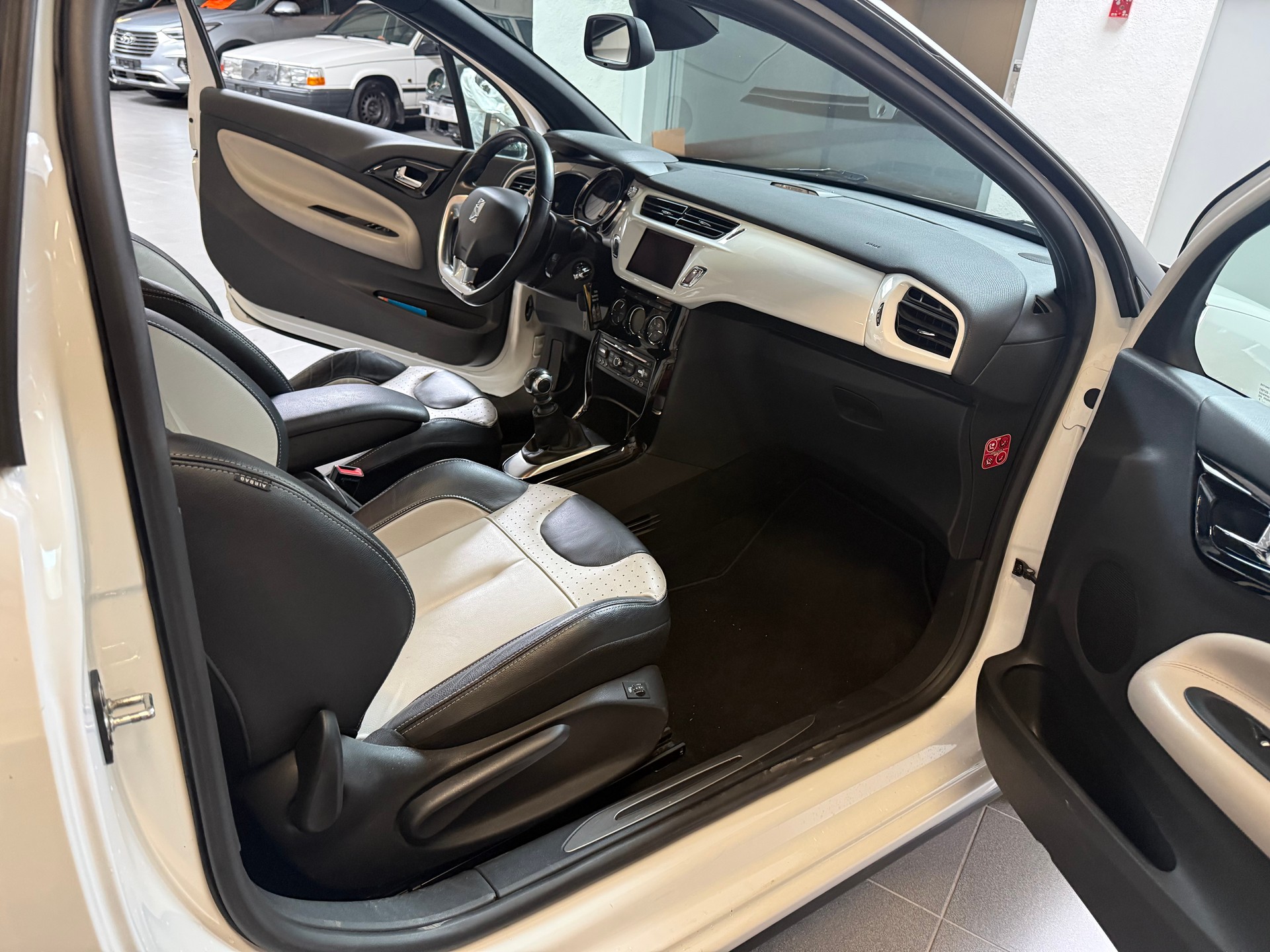 DS AUTOMOBILES DS3 1.6 THP Sport Chic-image-12