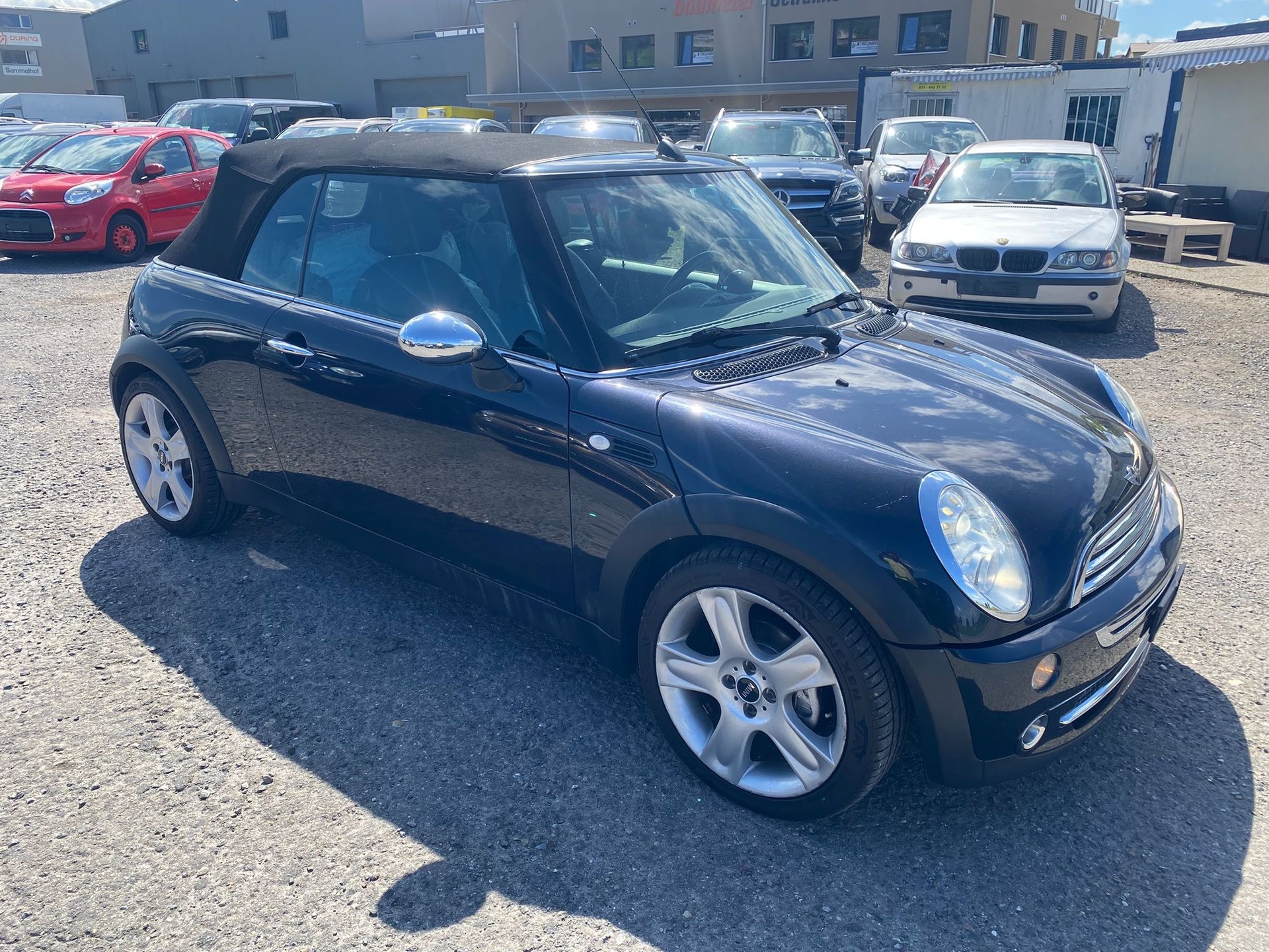 MINI Cooper Cabriolet-image-5