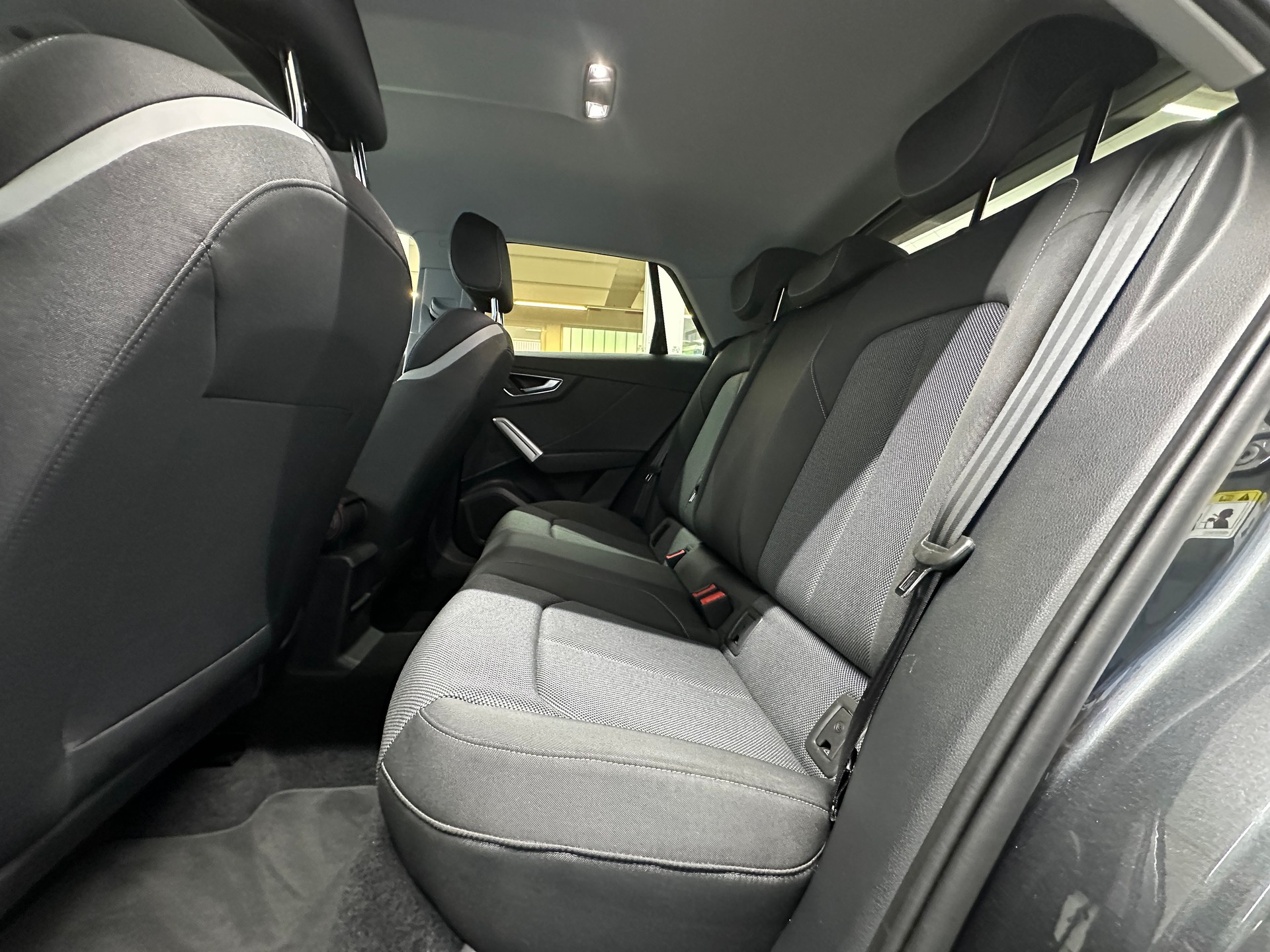 AUDI Q2 35 TFSI S line S-tronic-image-8