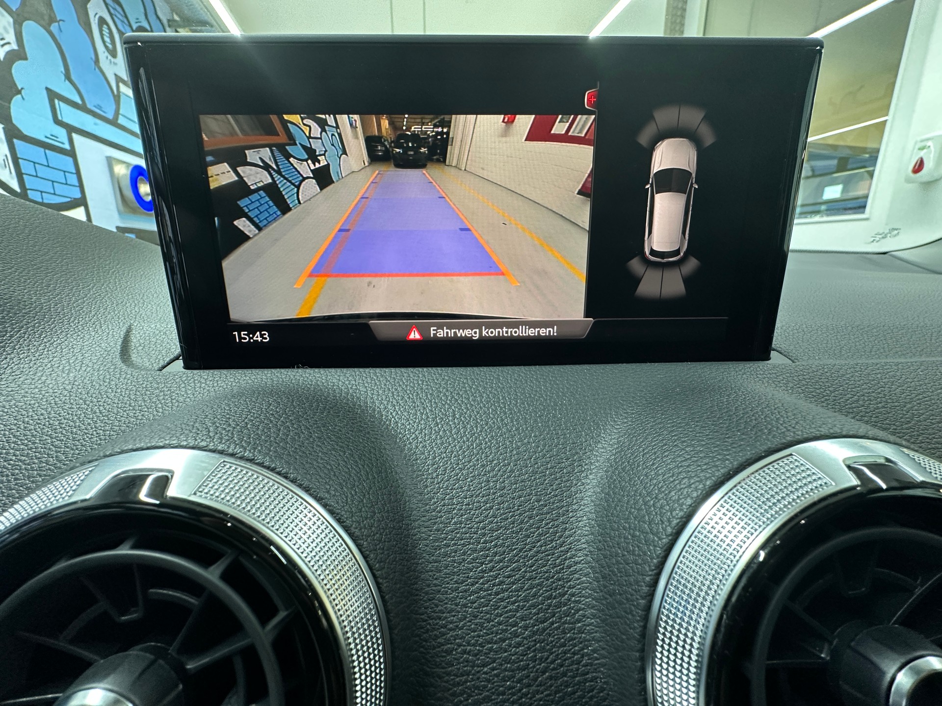 AUDI Q2 35 TFSI S line S-tronic-image-11