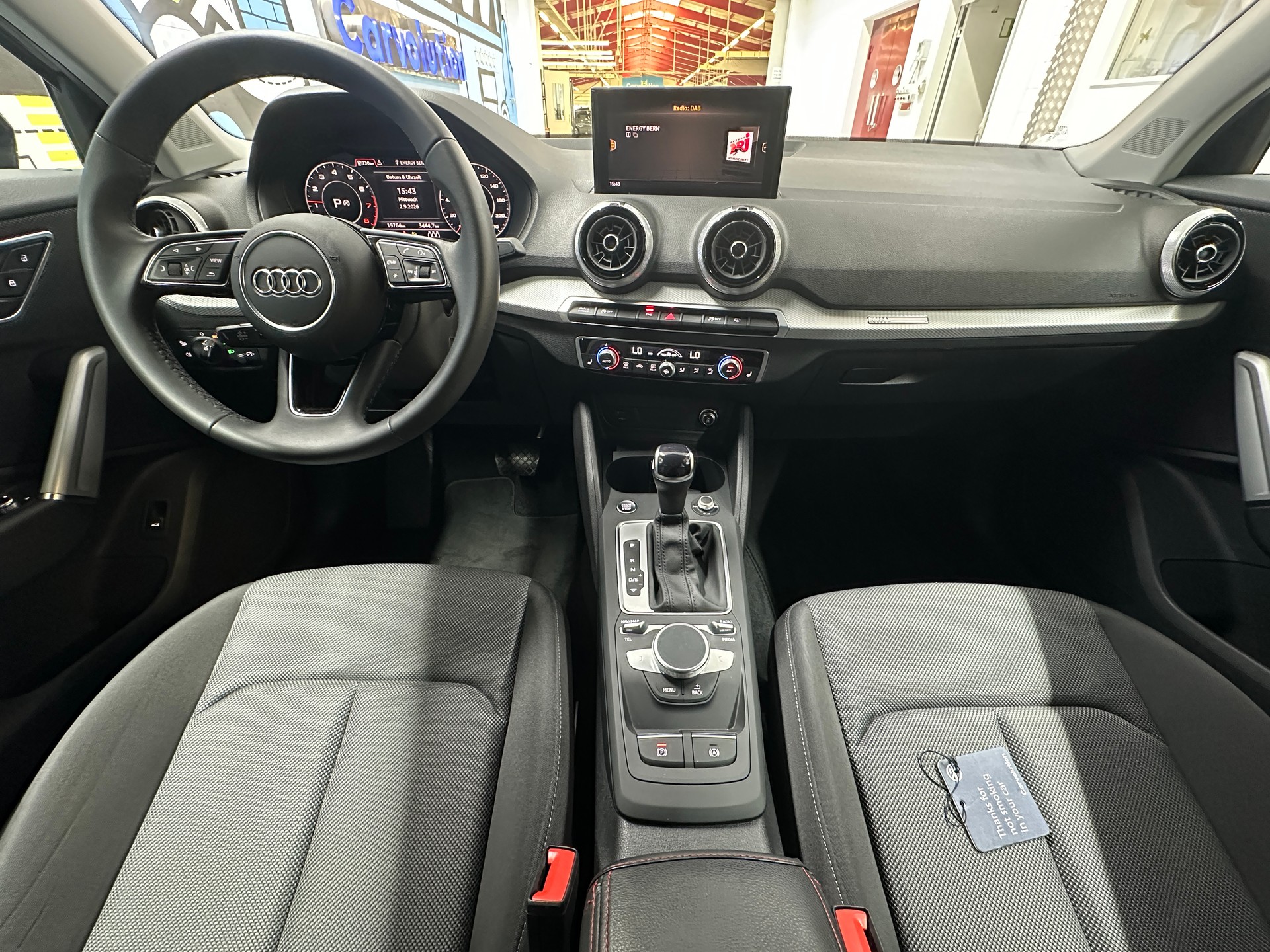 AUDI Q2 35 TFSI S line S-tronic-image-9