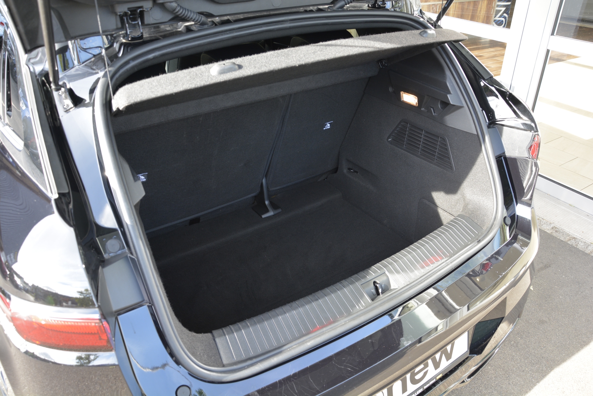 RENAULT Megane-image-5