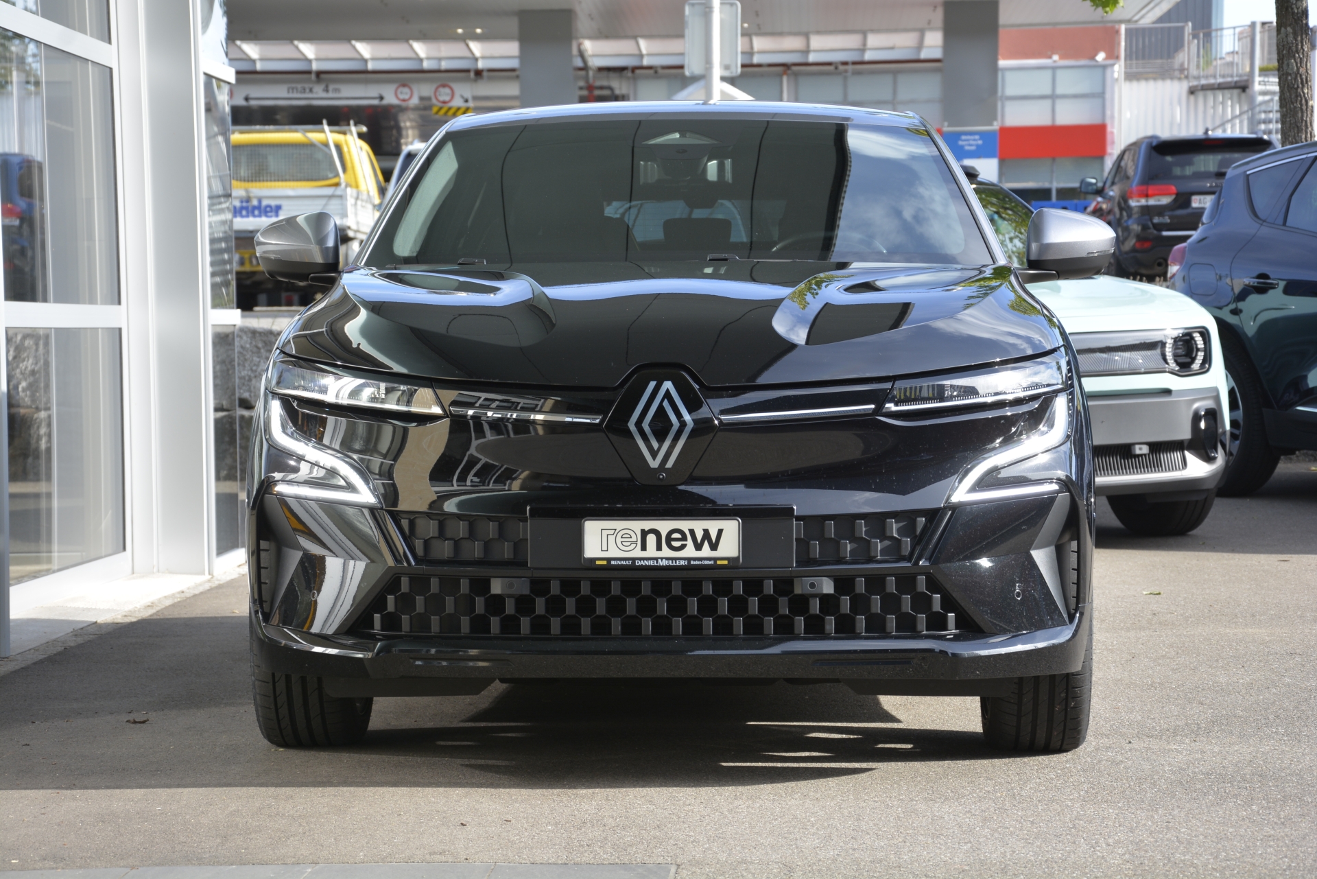 RENAULT Megane-image-1