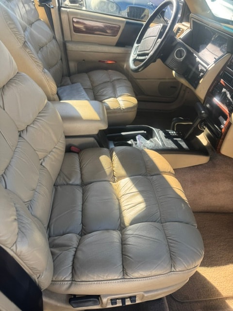 JEEP Grand Cherokee 5.2 Limited Automatic-image-3