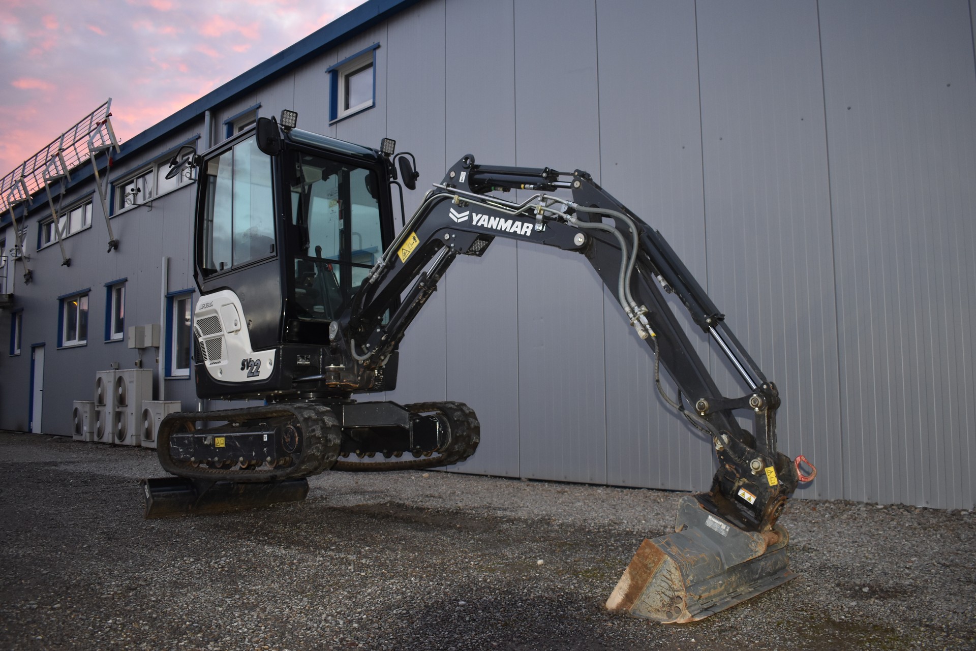 AC Yanmar SV 22-image-11