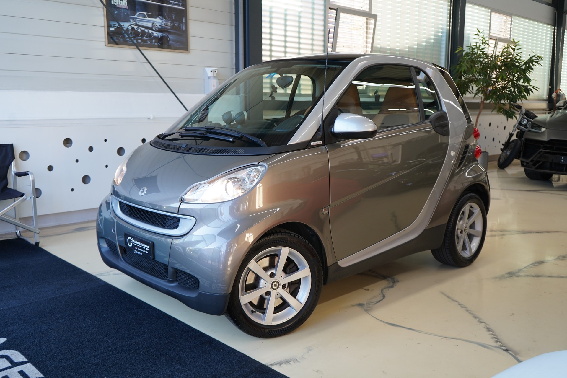 SMART fortwo limited one softouch-image-1