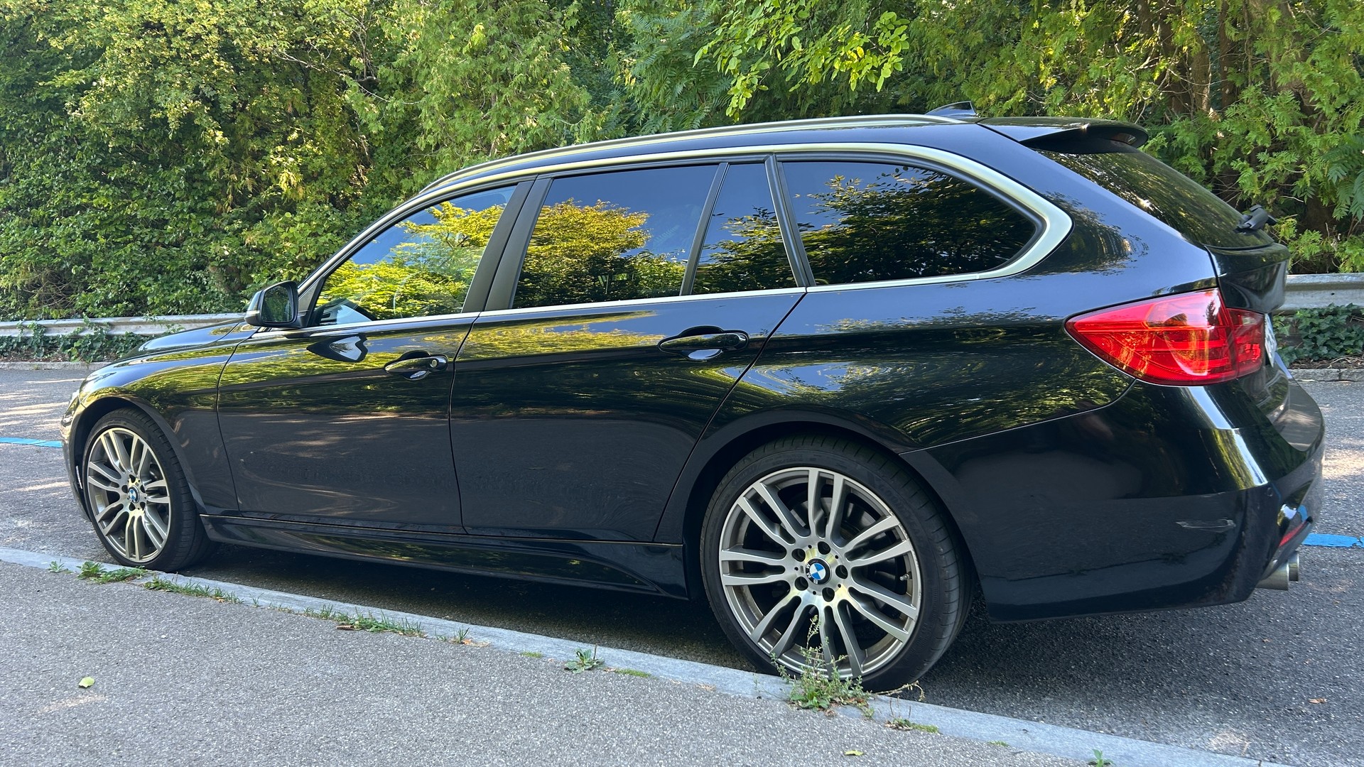 BMW 335d xDrive-image-1