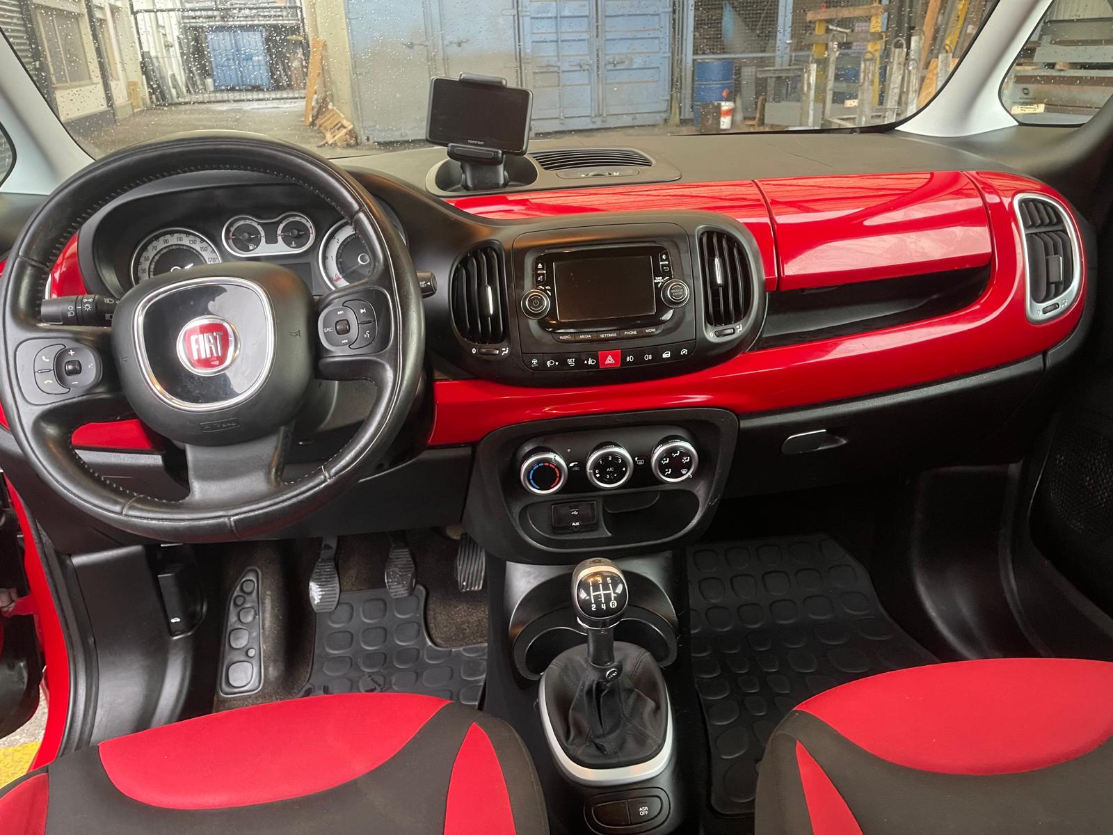 FIAT 500L 1.3 JTD Pop Star-image-9
