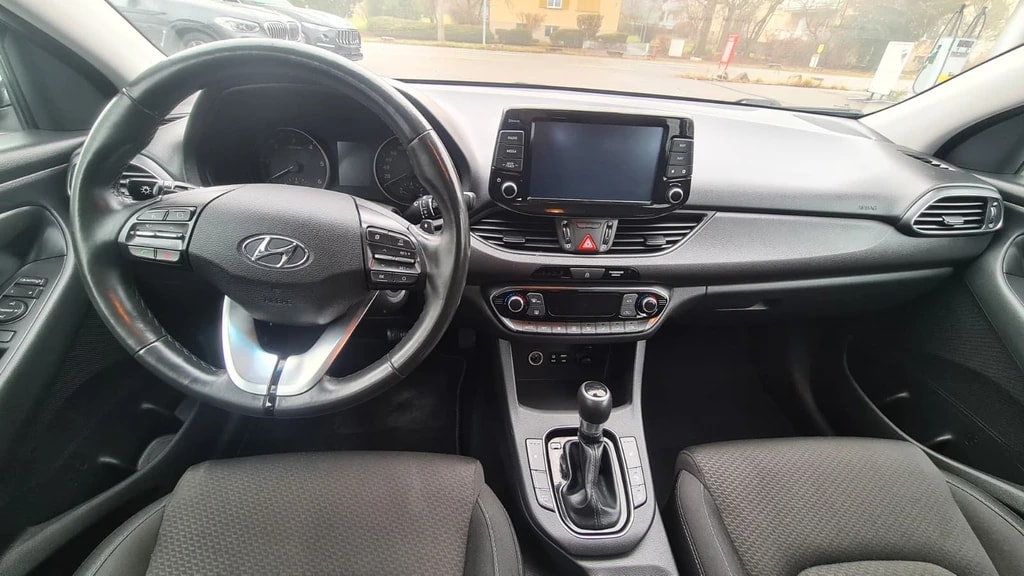 HYUNDAI i30 Wagon 1.6 CRDi GO Plus DCT ** Gr-Navi ** RF-Kamera ** Anh-Kupplung ** Sitzheizung ** LTZ MFK 03.06.2026 ** **-image-9