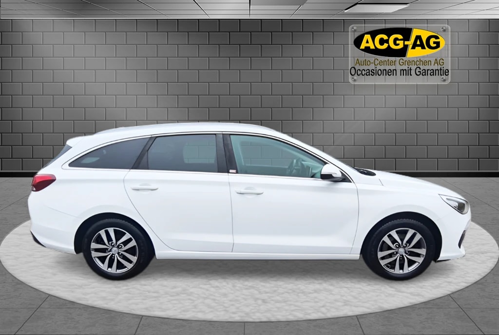 HYUNDAI i30 Wagon 1.6 CRDi GO Plus DCT ** Gr-Navi ** RF-Kamera ** Anh-Kupplung ** Sitzheizung ** LTZ MFK 03.06.2026 ** **-image-4