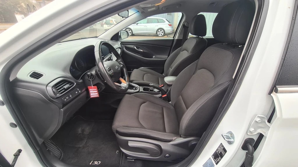 HYUNDAI i30 Wagon 1.6 CRDi GO Plus DCT ** Gr-Navi ** RF-Kamera ** Anh-Kupplung ** Sitzheizung ** LTZ MFK 03.06.2026 ** **-image-10
