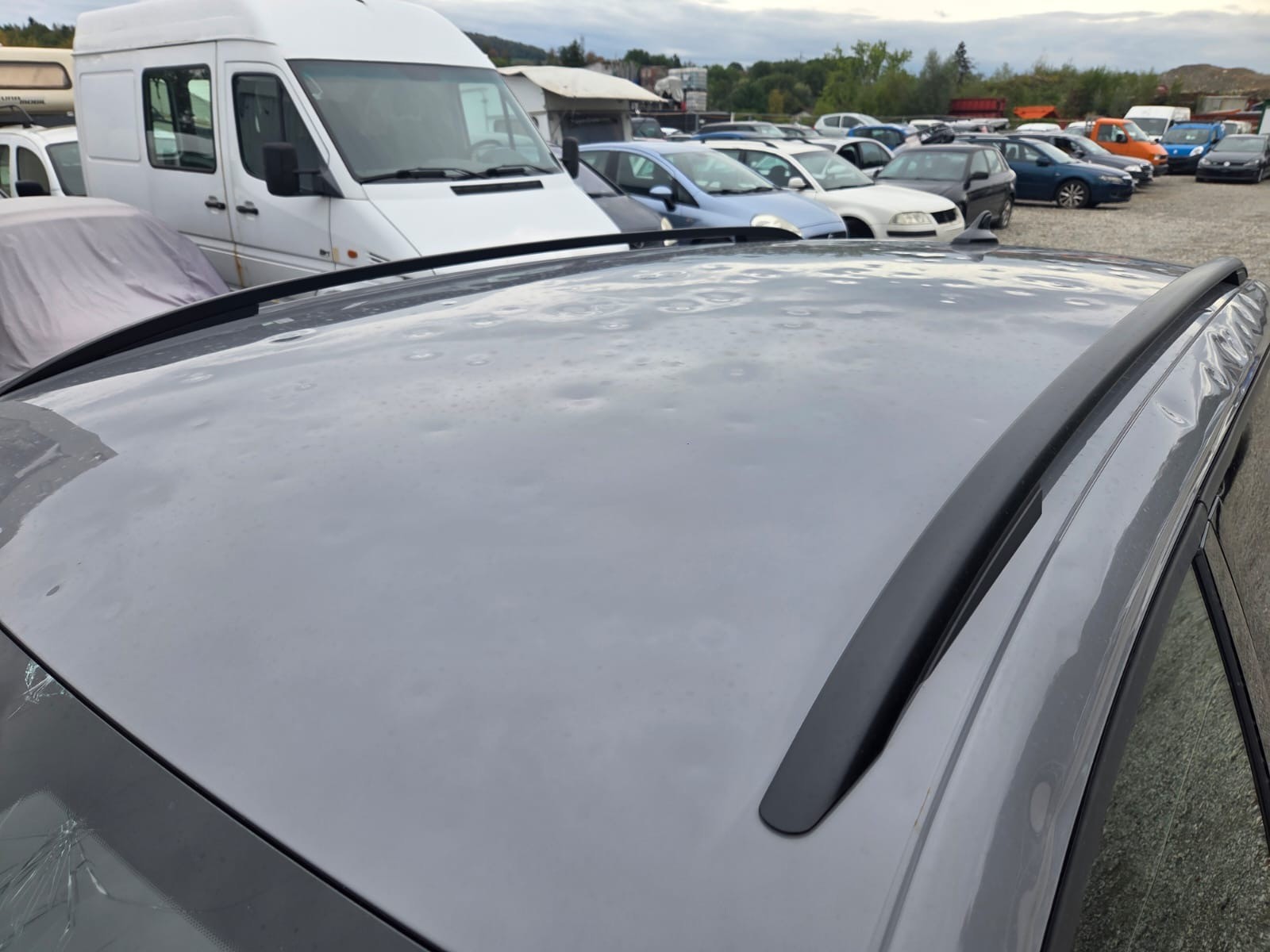 VW Golf Variant 1.5 eTSI mHEV R-Line DSG-image-5