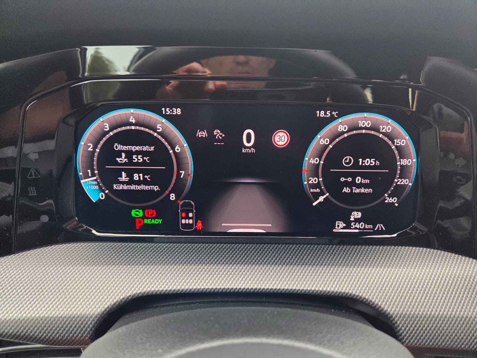 VW Golf Variant 1.5 eTSI mHEV R-Line DSG-image-13
