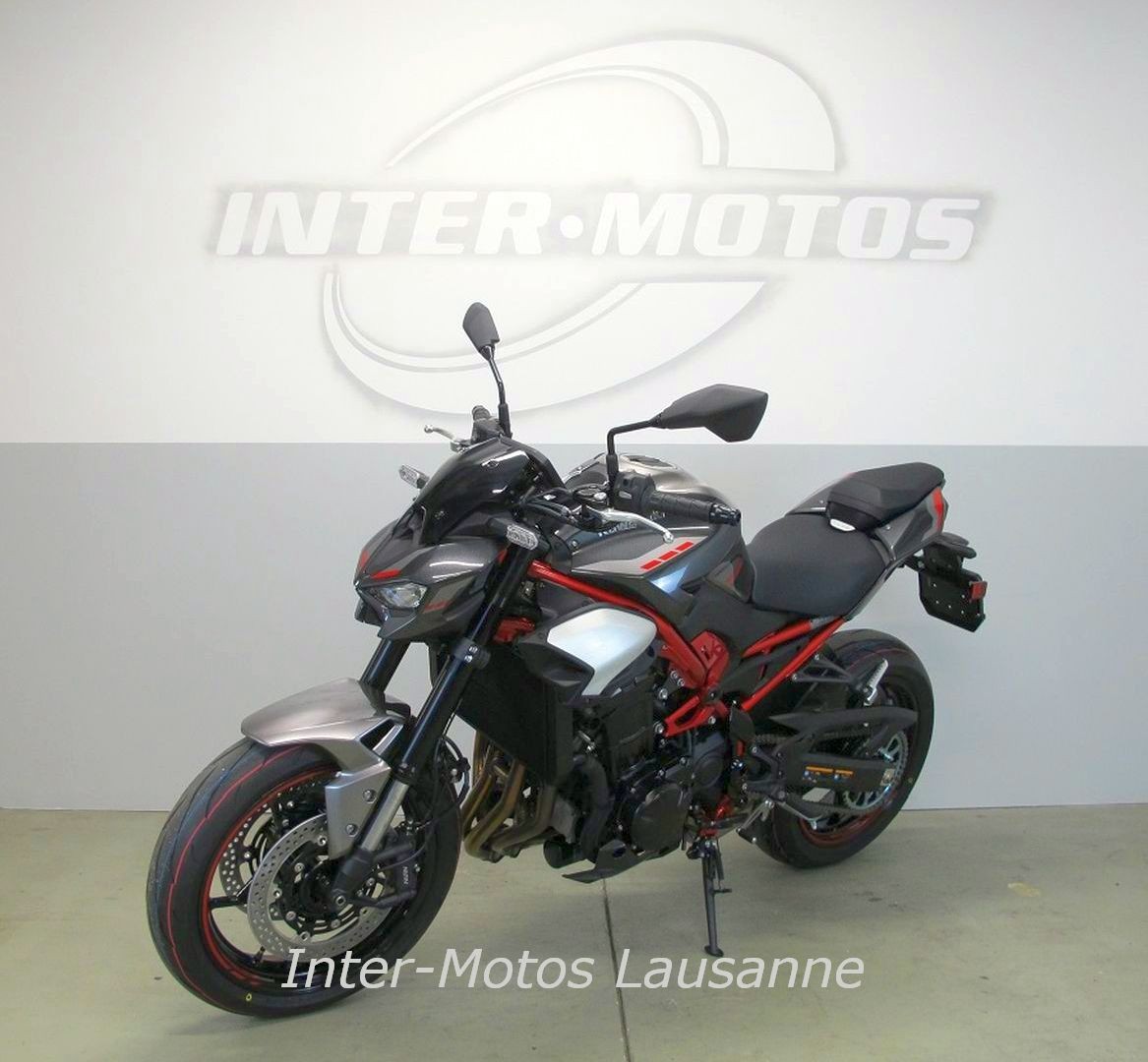 KAWASAKI Z900-showroom-element-2