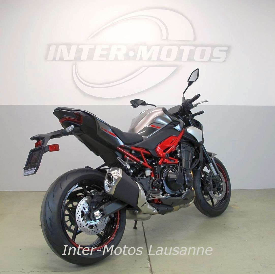 KAWASAKI Z900-image-5