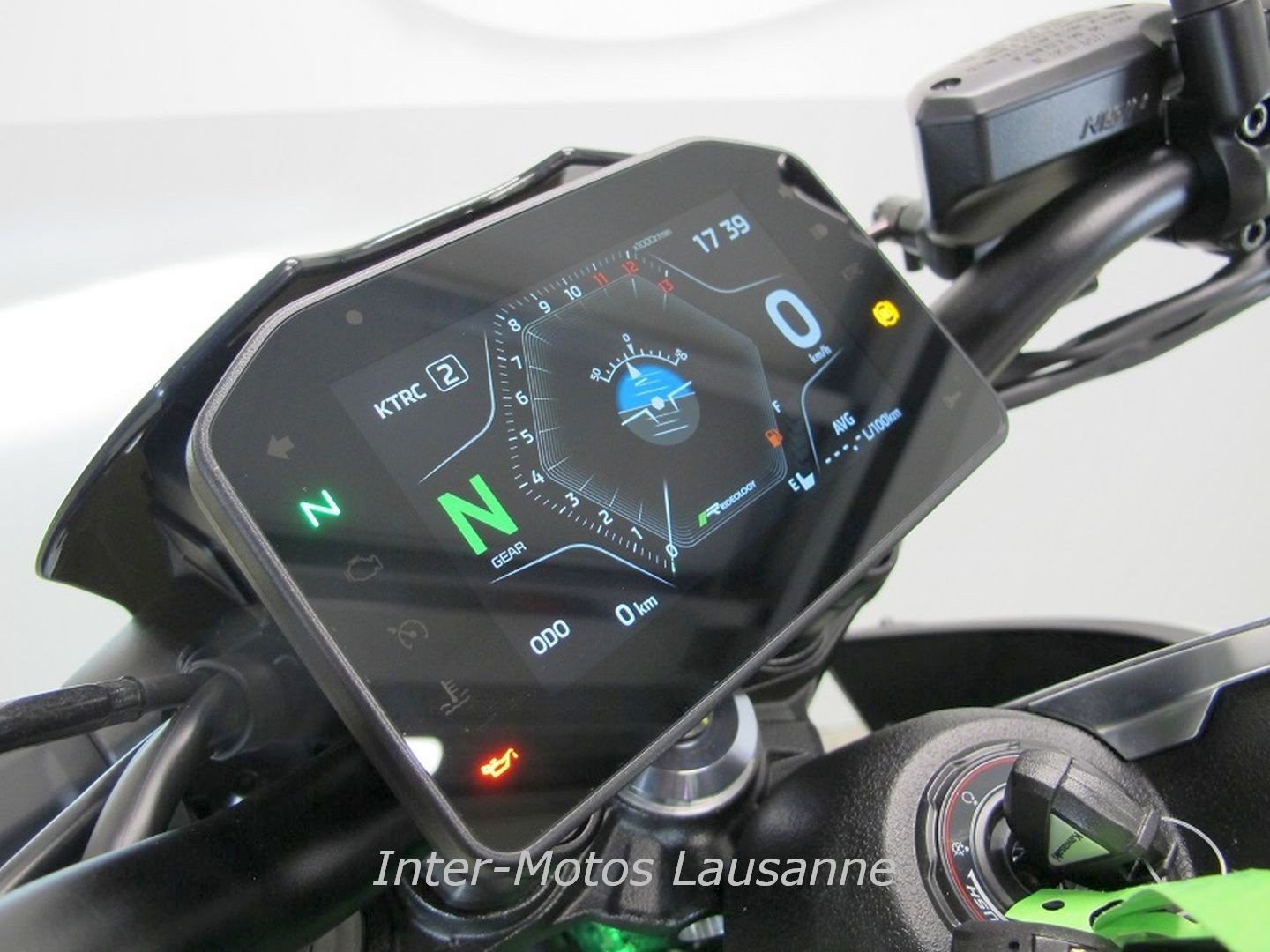 KAWASAKI Z900-image-7