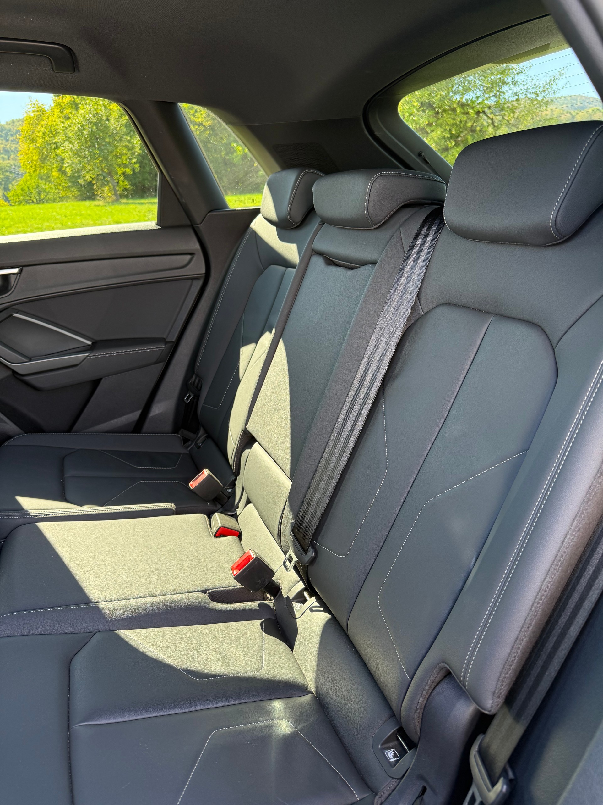 AUDI 2.0 35 TDI S line quattro S-Tronic-image-10
