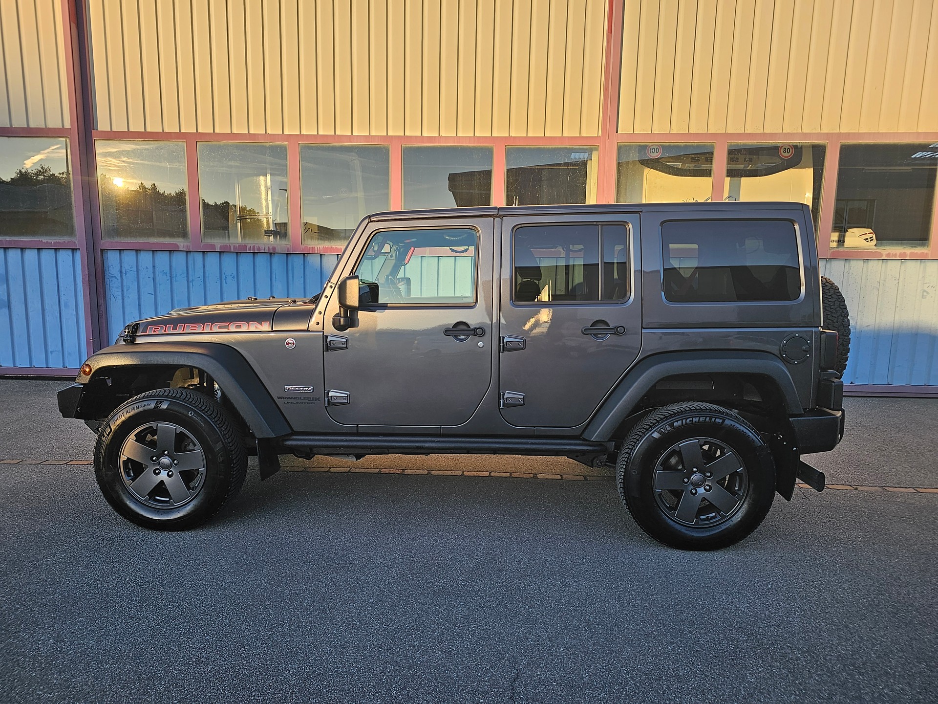 JEEP Wrangler 3.6 Unlimited Rubicon Recon Automatic hardtop-image-9
