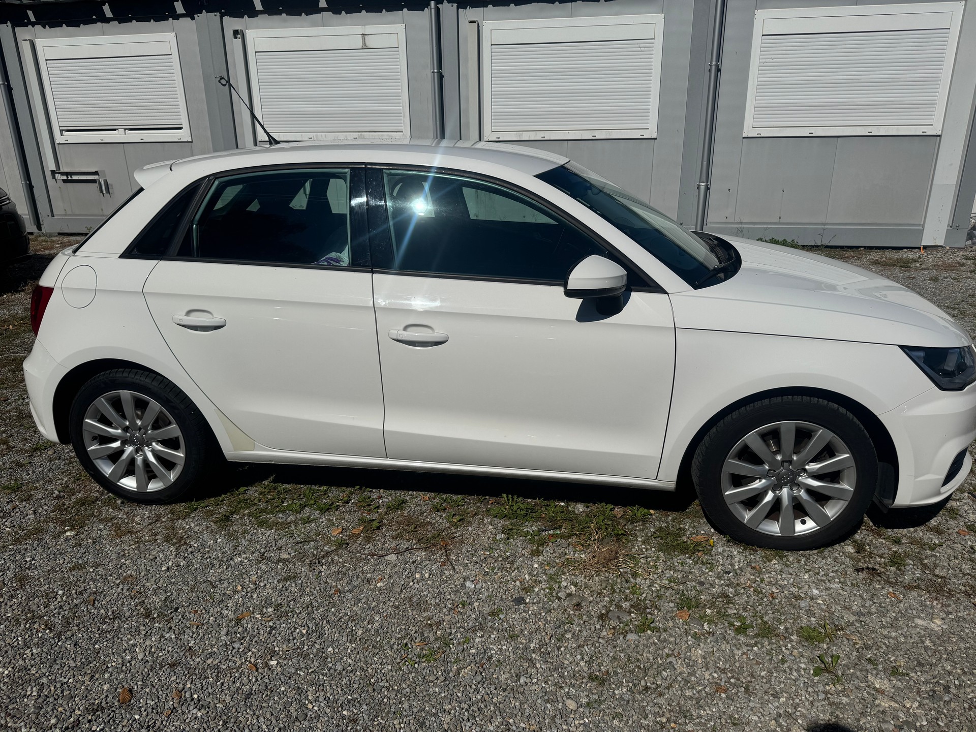 AUDI A1 Sportback 1.4 TFSI Sport-image-2
